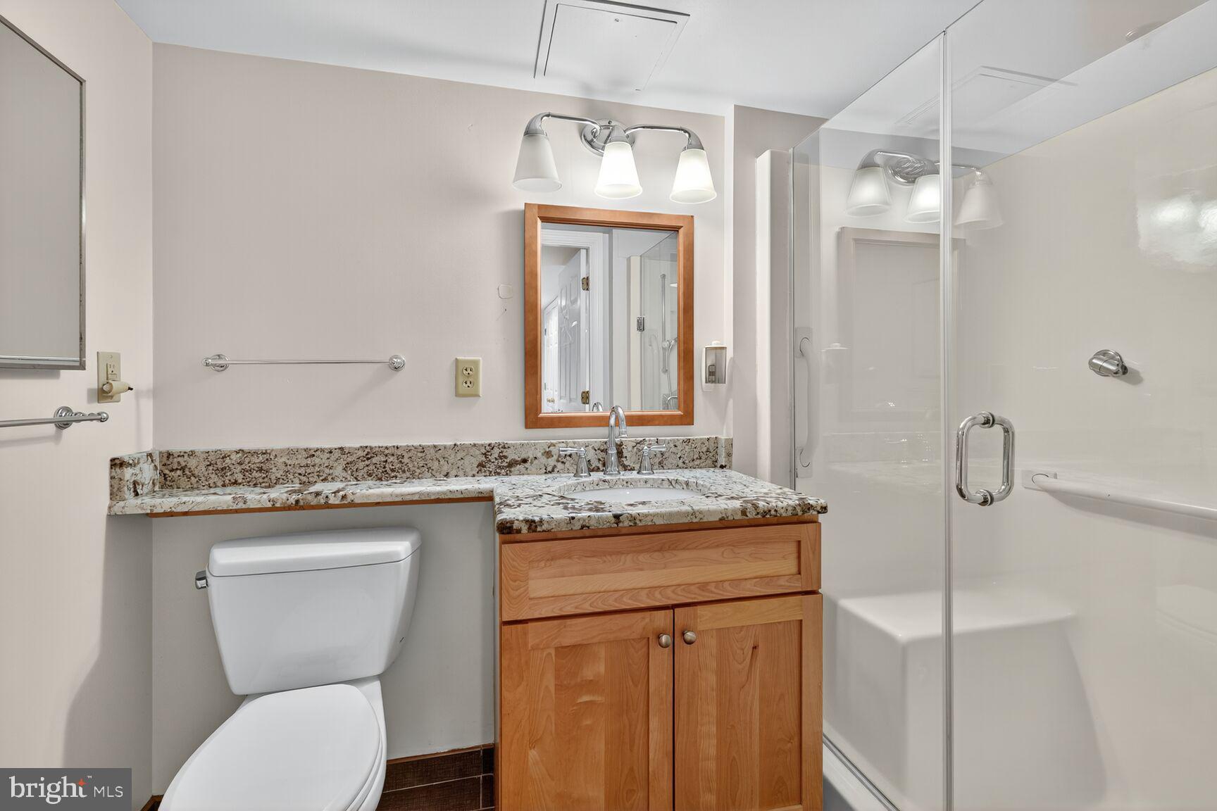 THE JEFFERSON - SUNRISE SENIOR LIVING - Residential