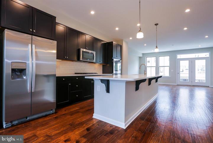 LOUDOUN PLACE - Residential Lease