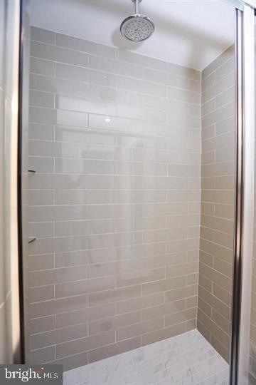 LOUDOUN PLACE - Residential Lease