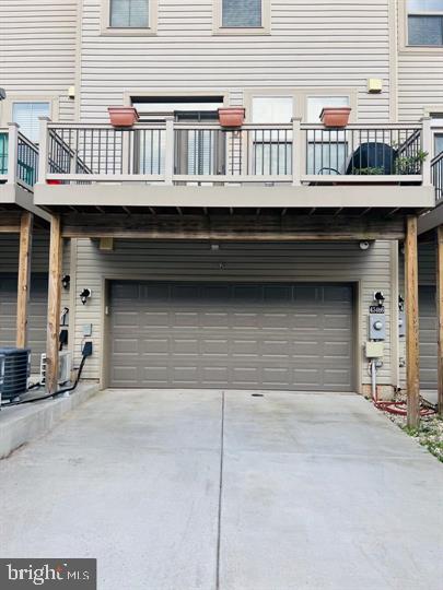 LOUDOUN PLACE - Residential Lease