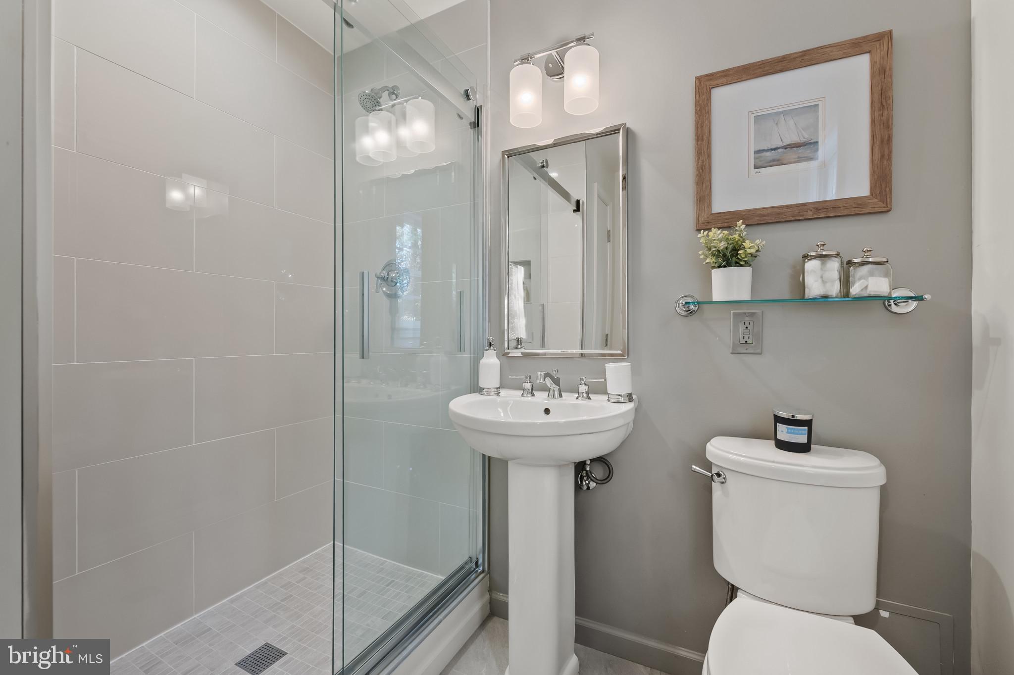 ROLLINGWOOD - Residential