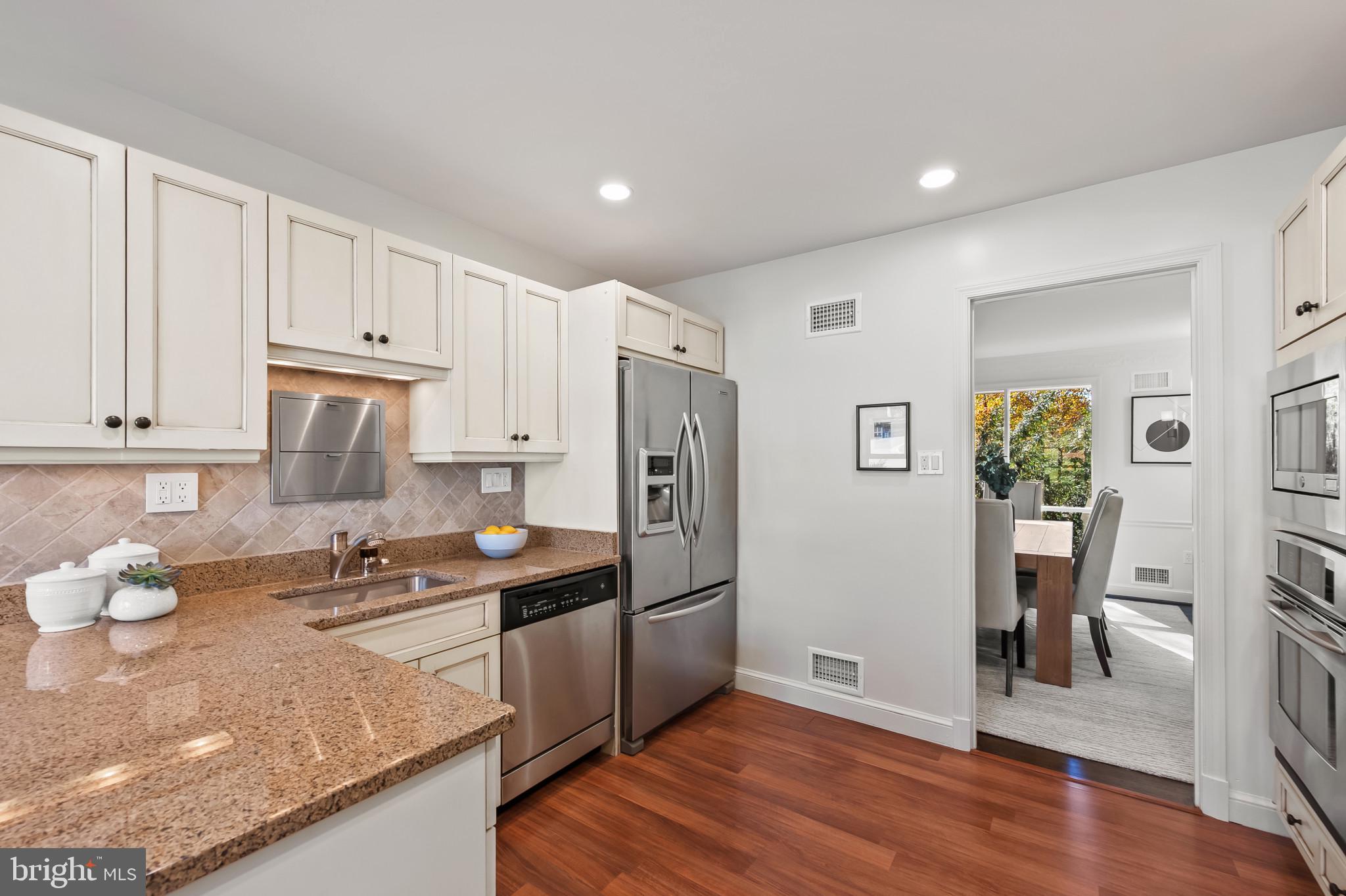 ROLLINGWOOD - Residential