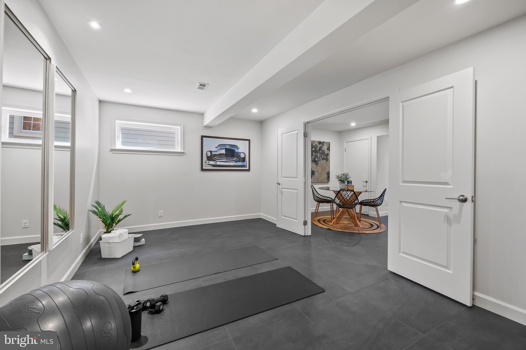 ROLLINGWOOD - Residential