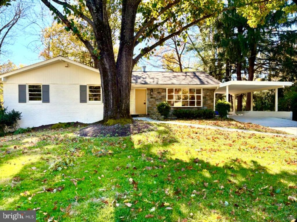 Photo of 7721 Rocton Avenue, CHEVY CHASE, MD 20815 (MLS # MDMC2206640)