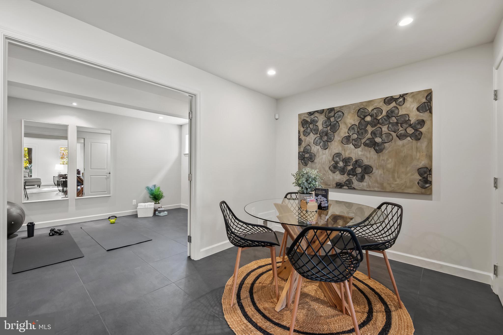 ROLLINGWOOD - Residential