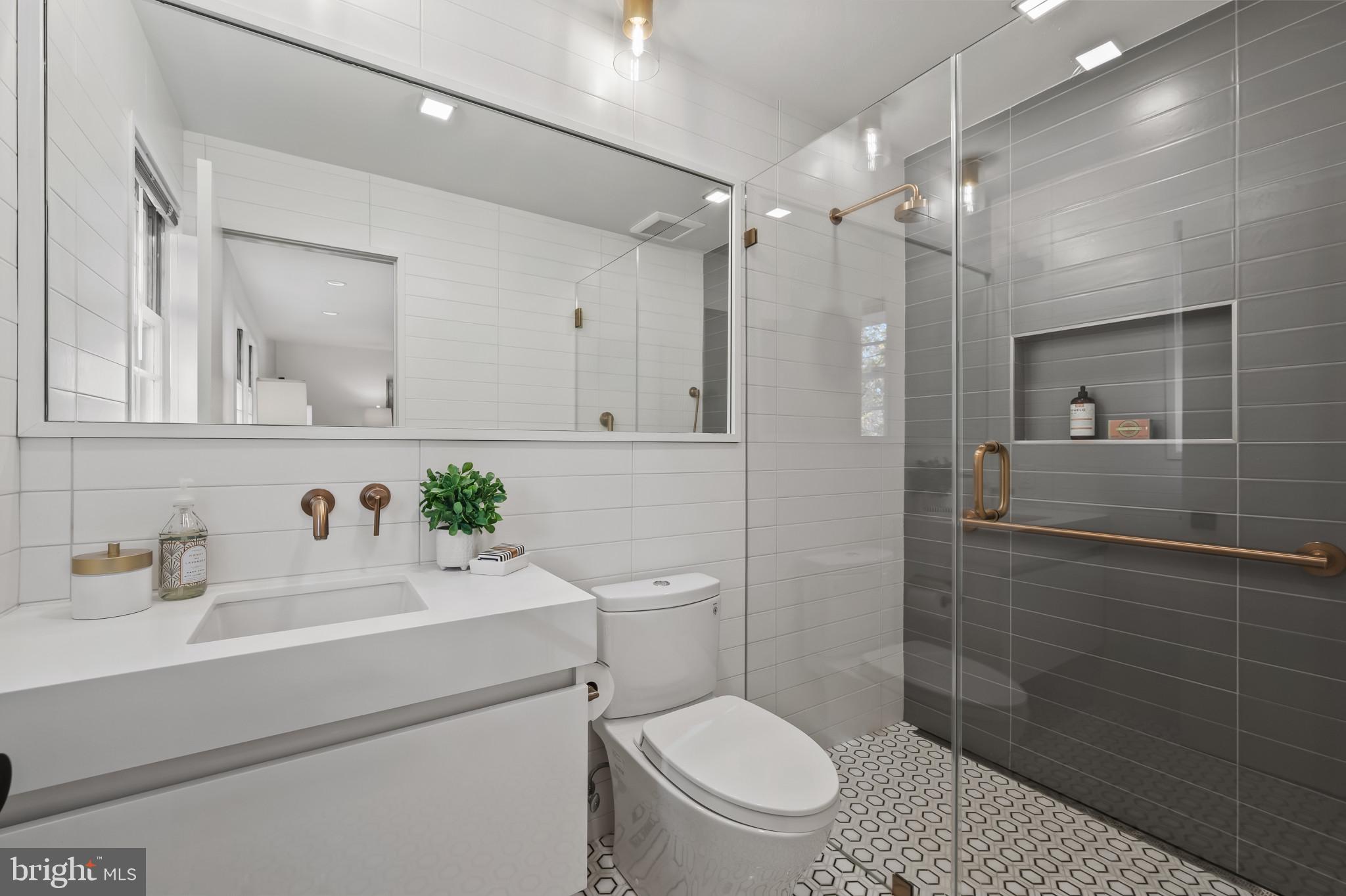 ROLLINGWOOD - Residential