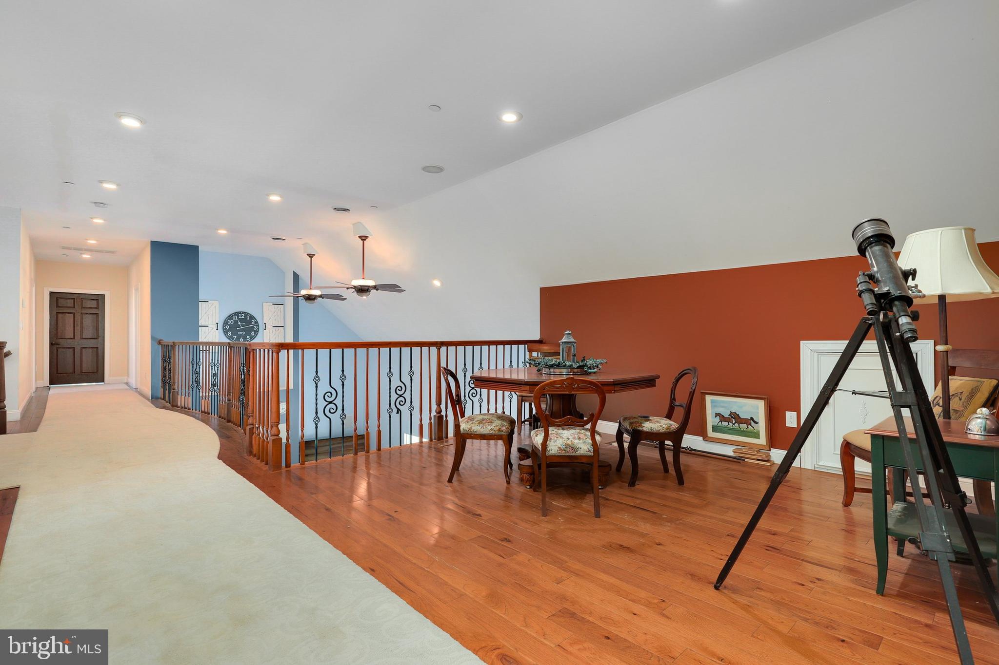 DAMASCUS OUTSIDE - Farm