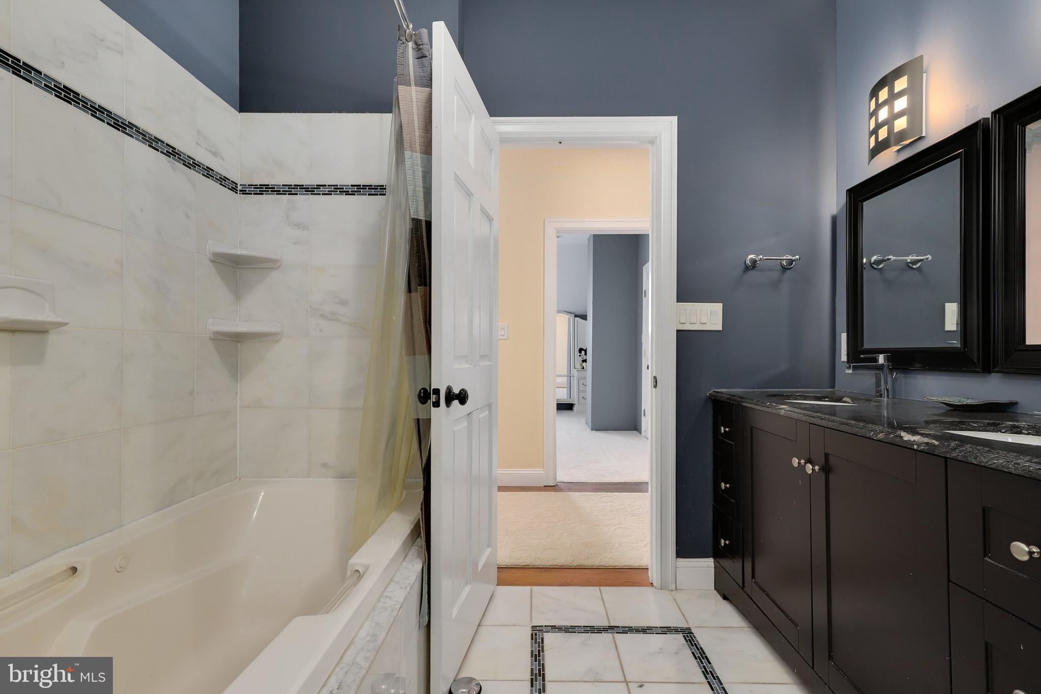 DAMASCUS OUTSIDE - Farm