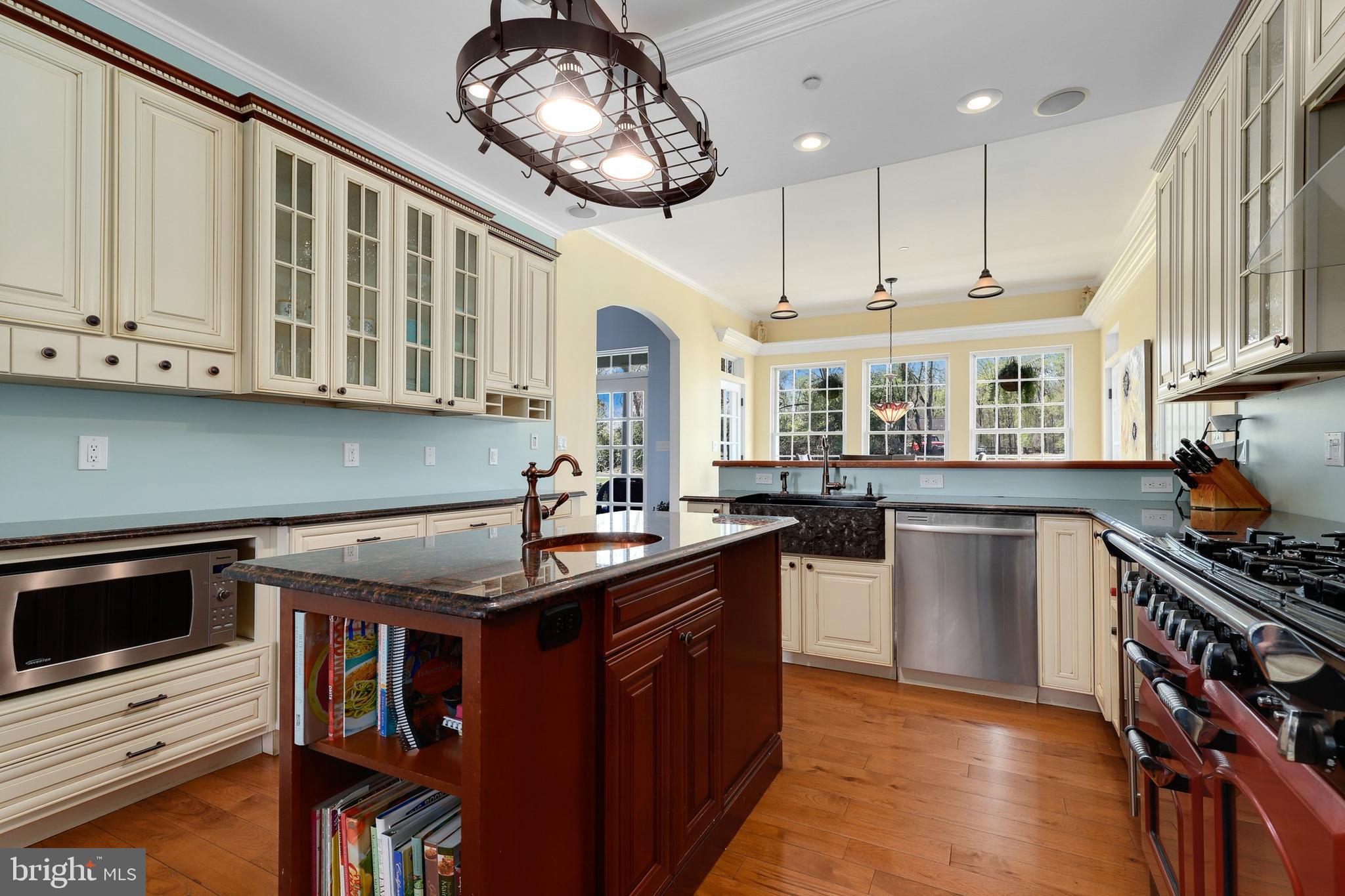 DAMASCUS OUTSIDE - Farm