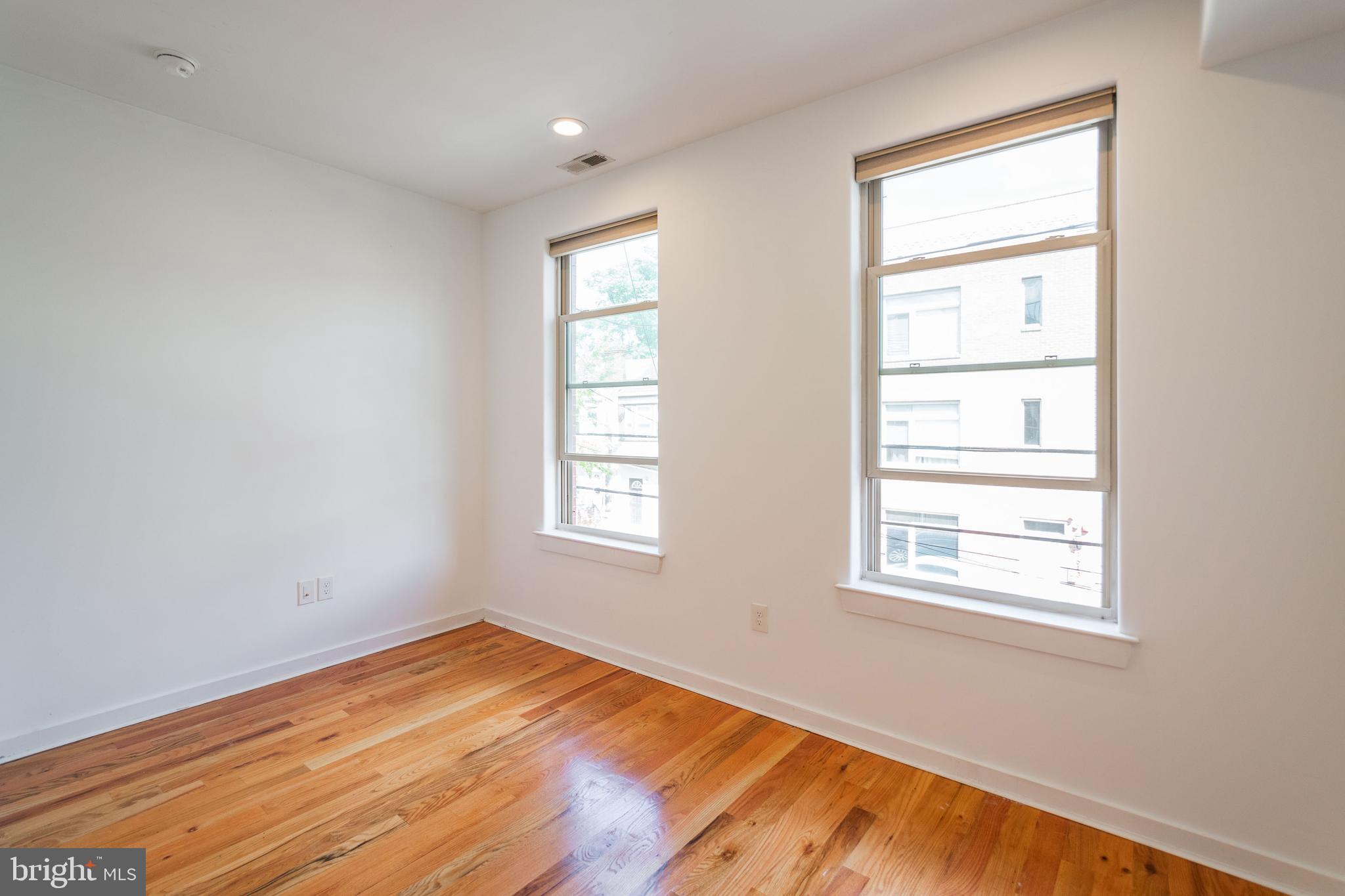 LUDLOW - Residential Lease