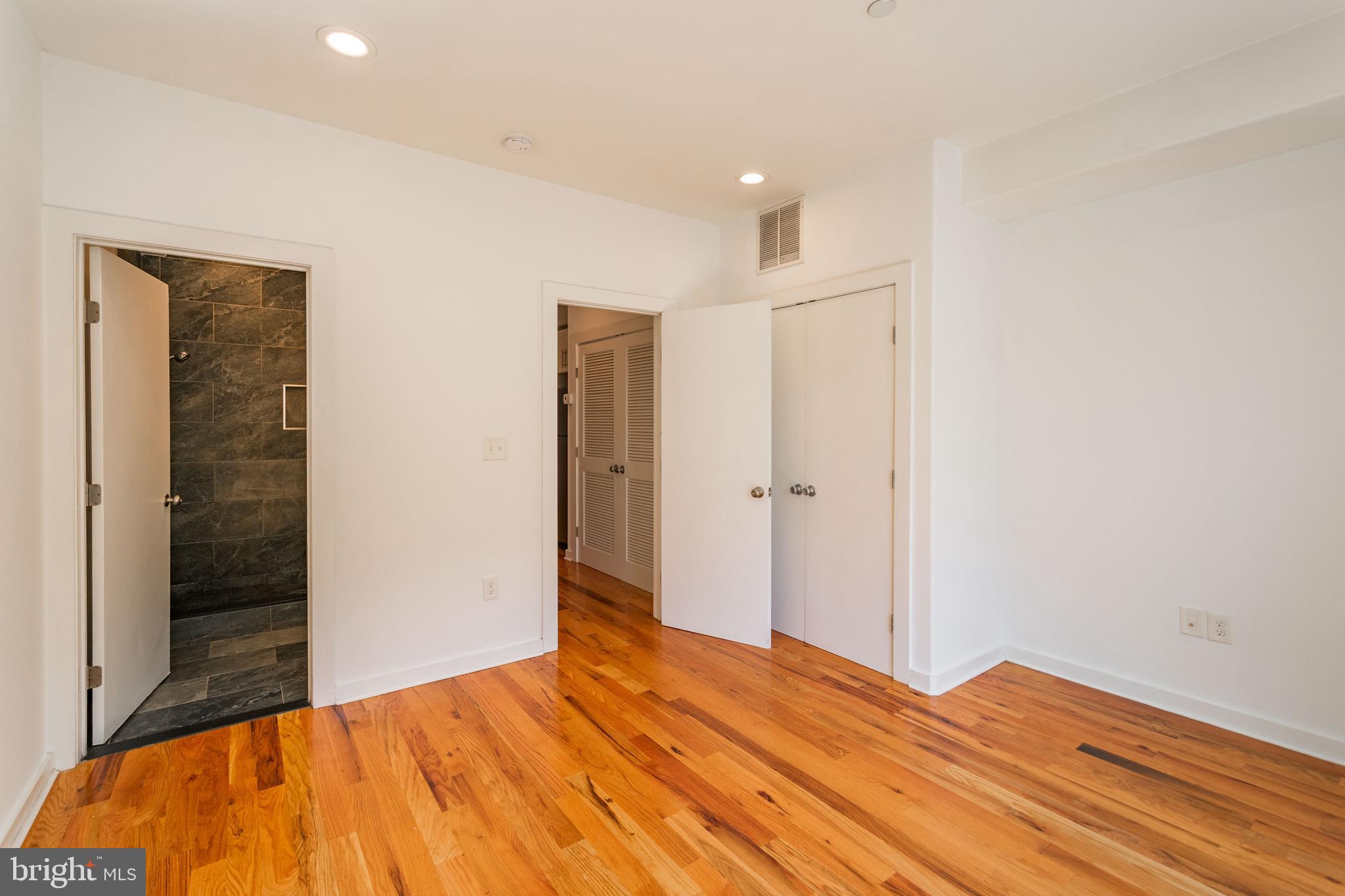 LUDLOW - Residential Lease