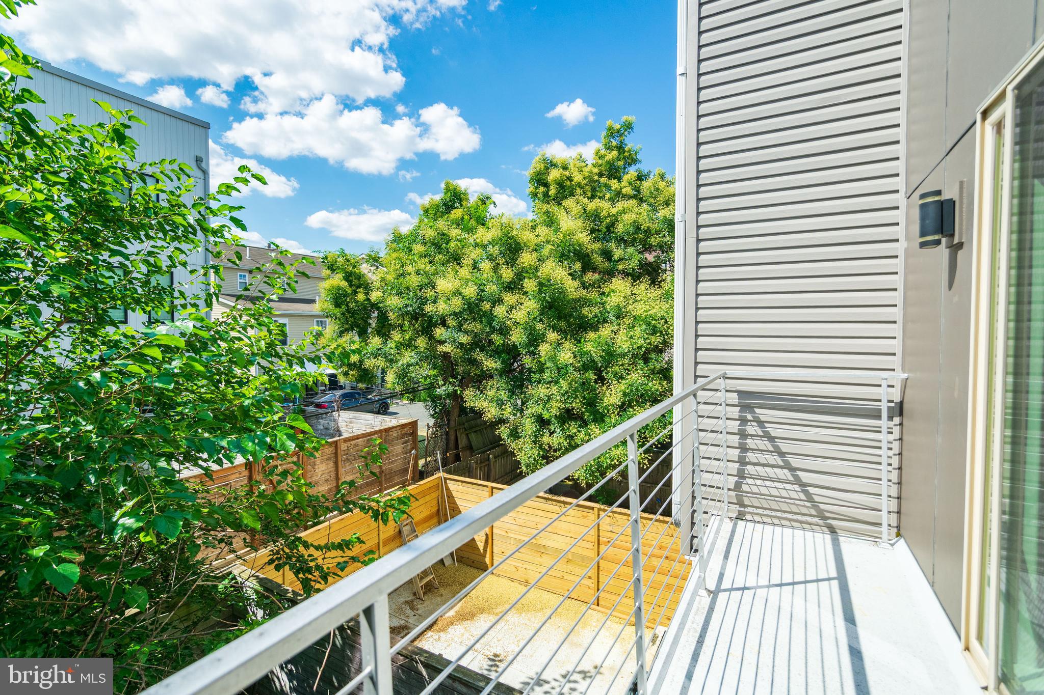 LUDLOW - Residential Lease