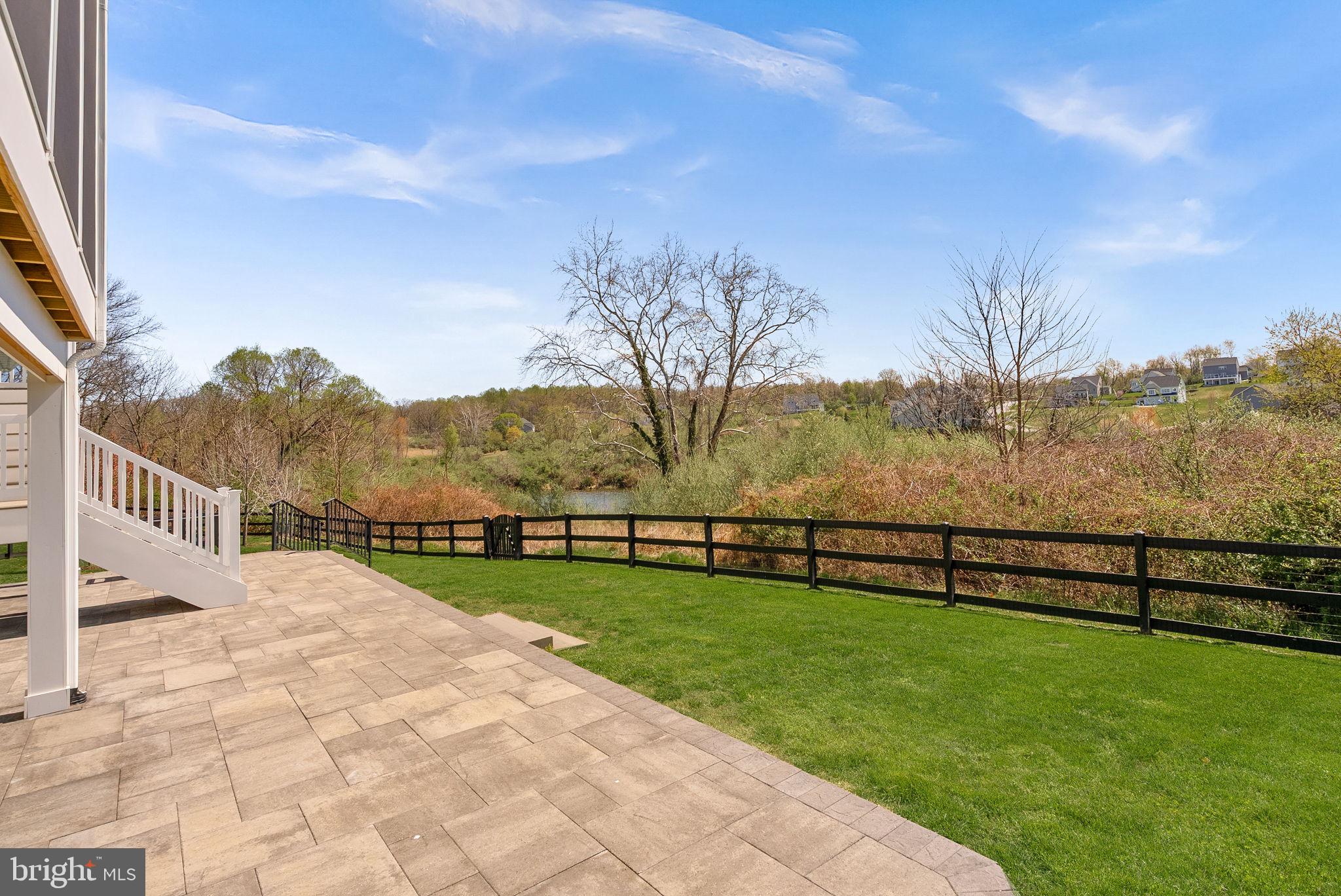 THE BLUFFS AT SLEETER LAKE - Residential