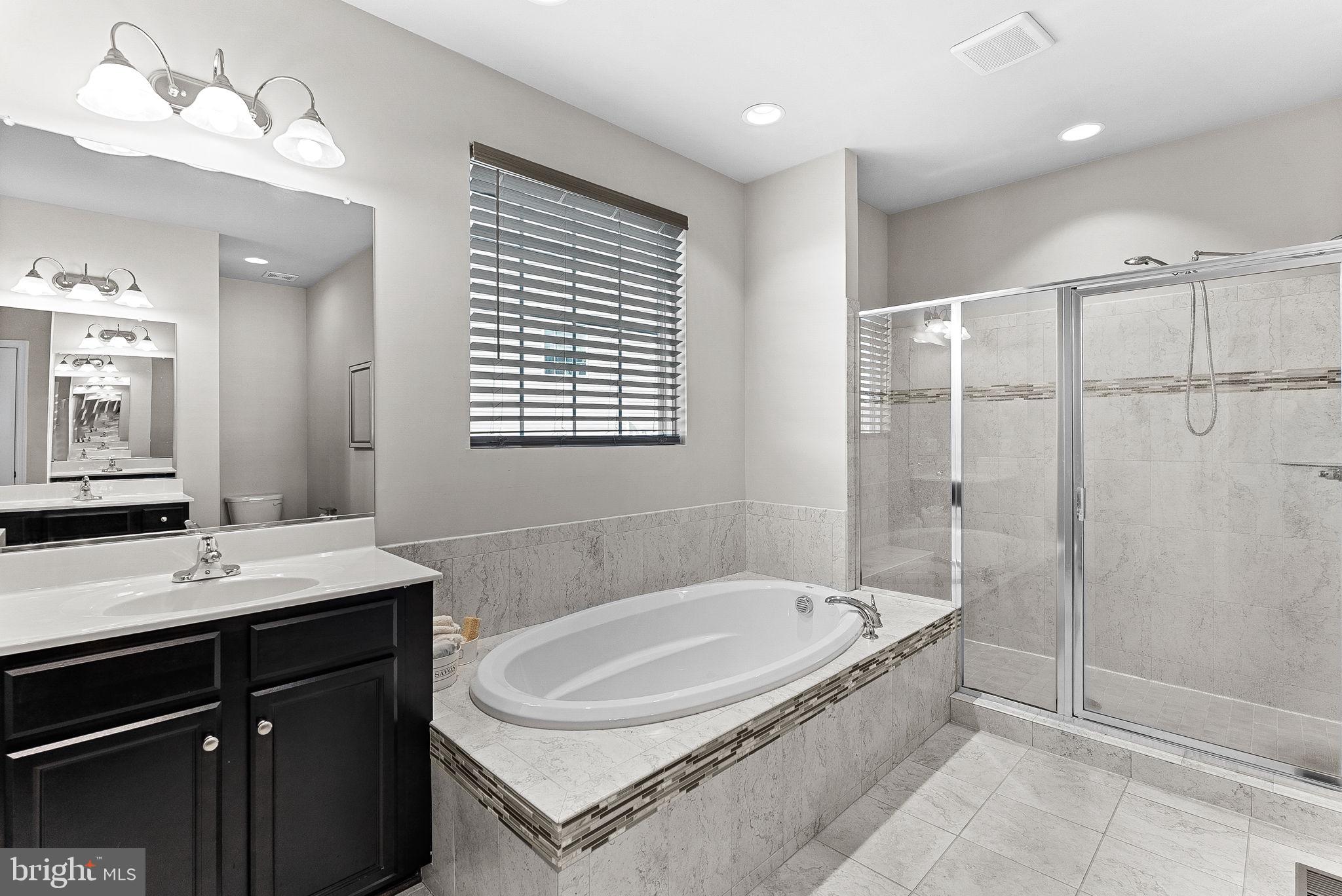 THE BLUFFS AT SLEETER LAKE - Residential