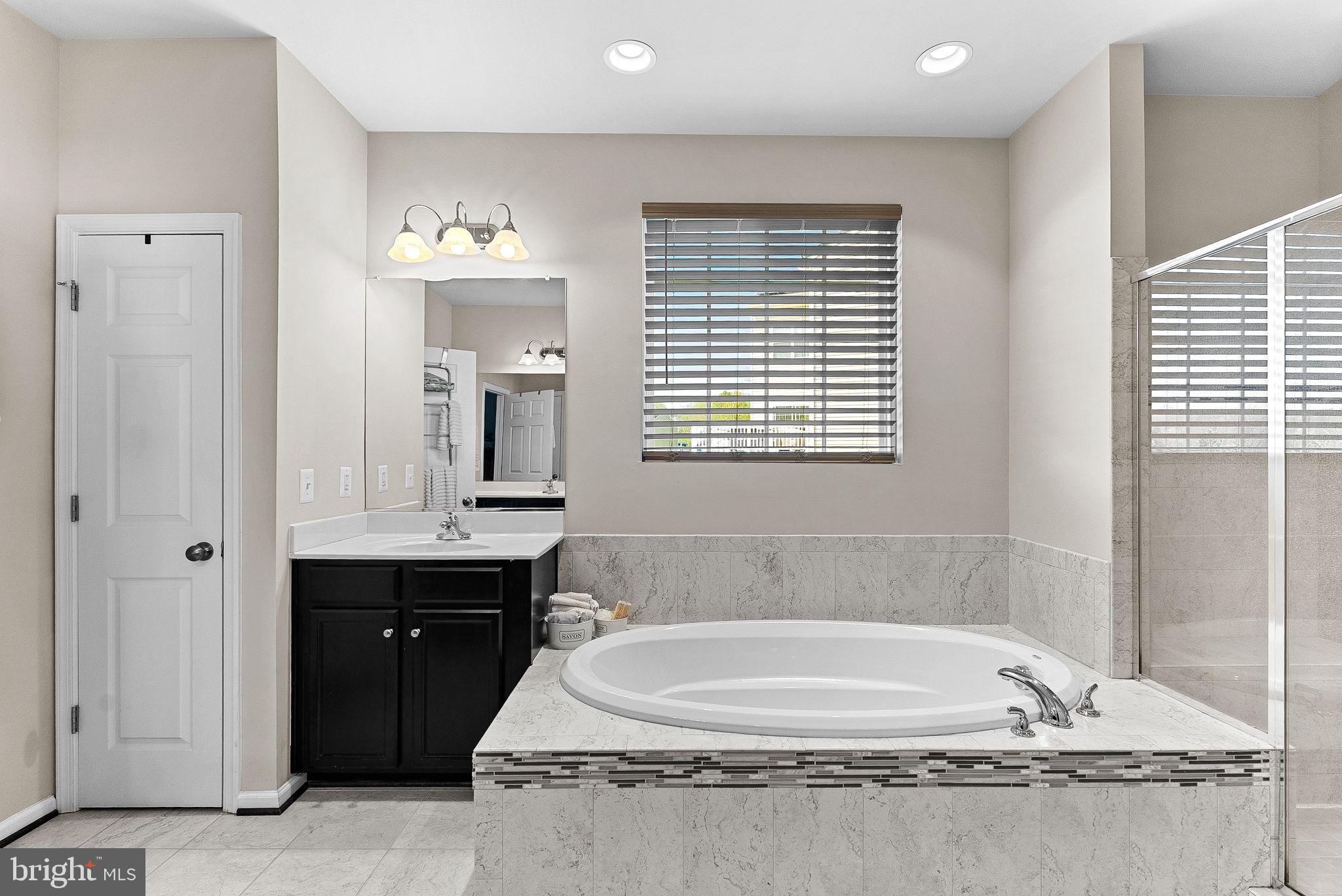 THE BLUFFS AT SLEETER LAKE - Residential