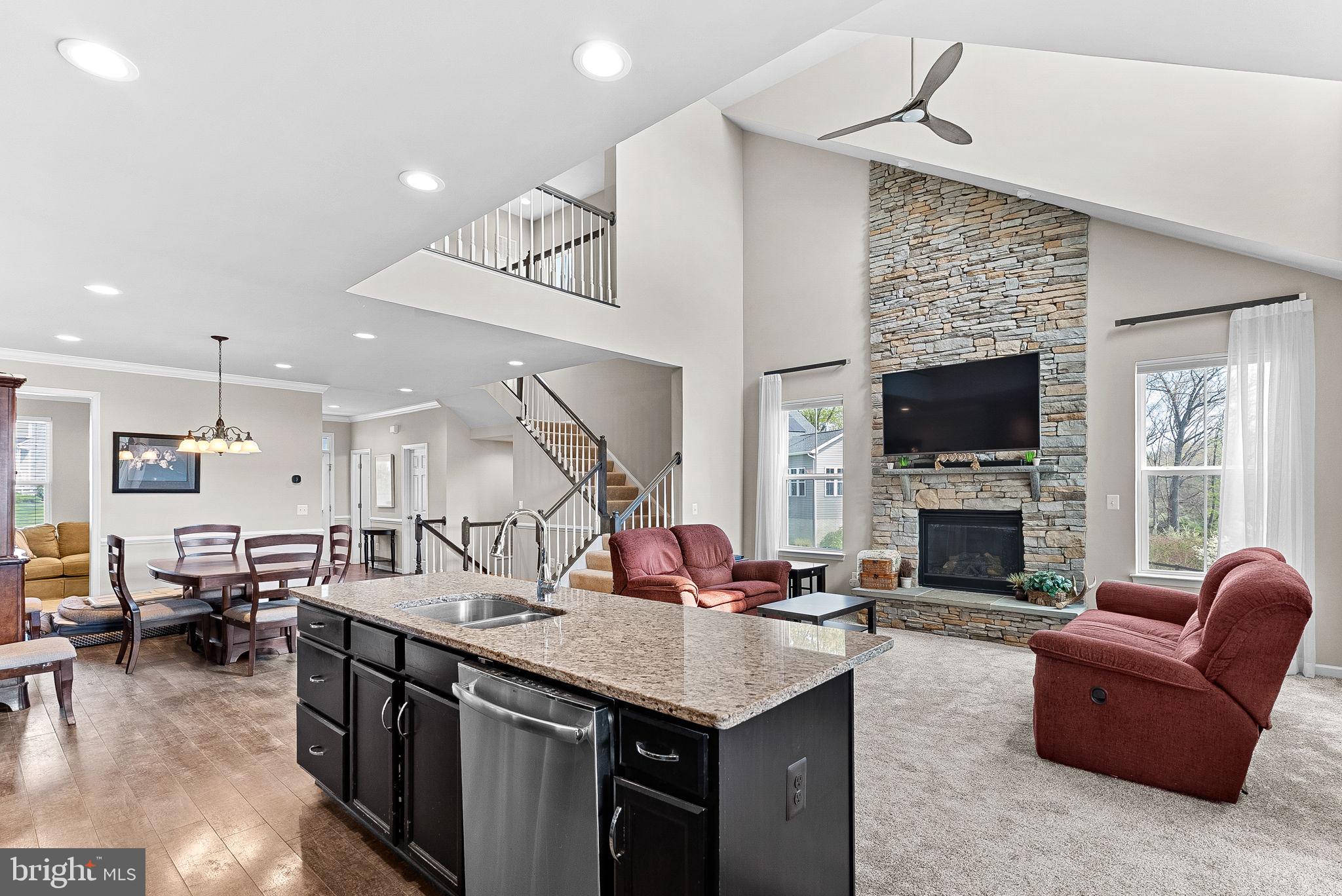 THE BLUFFS AT SLEETER LAKE - Residential