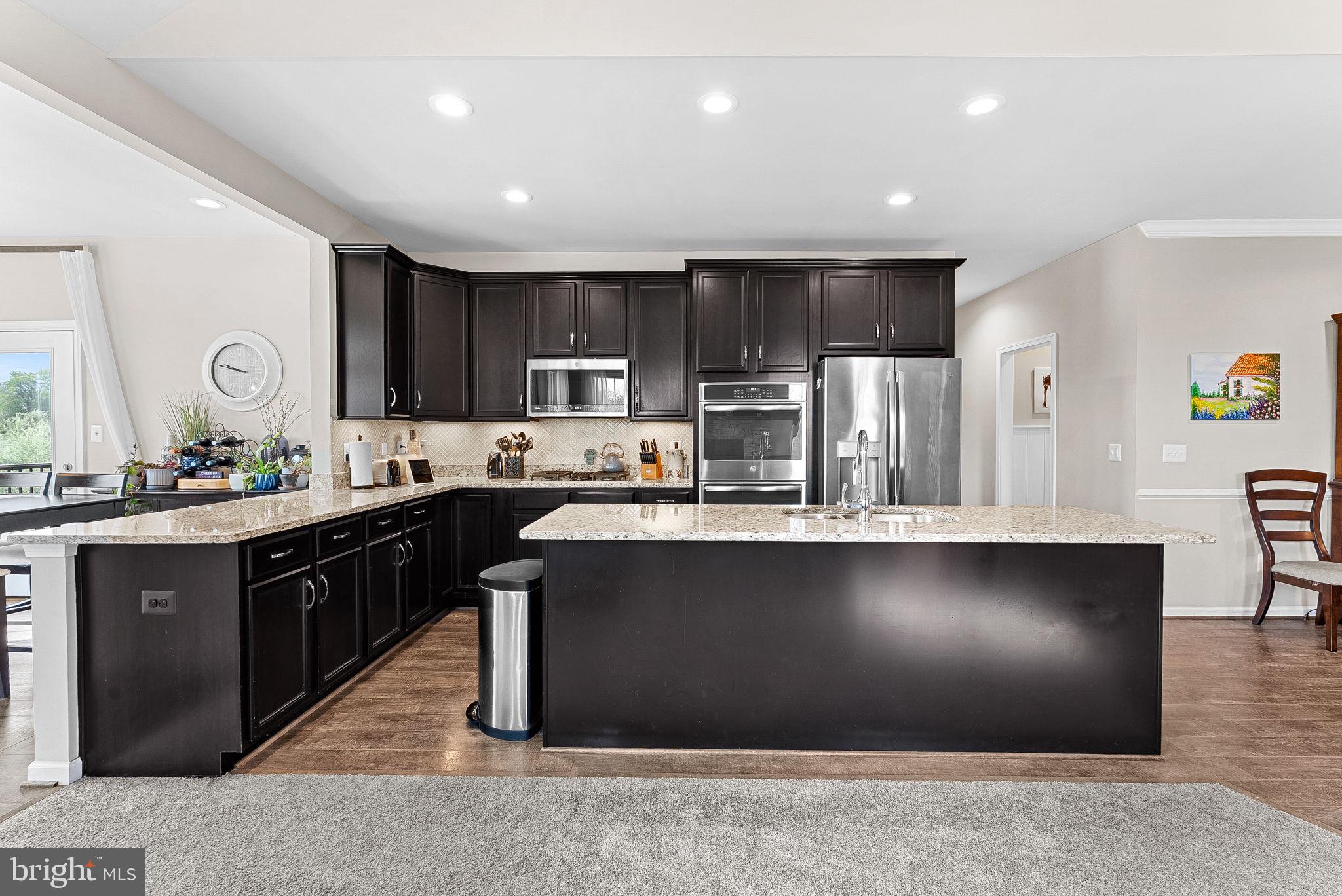 THE BLUFFS AT SLEETER LAKE - Residential