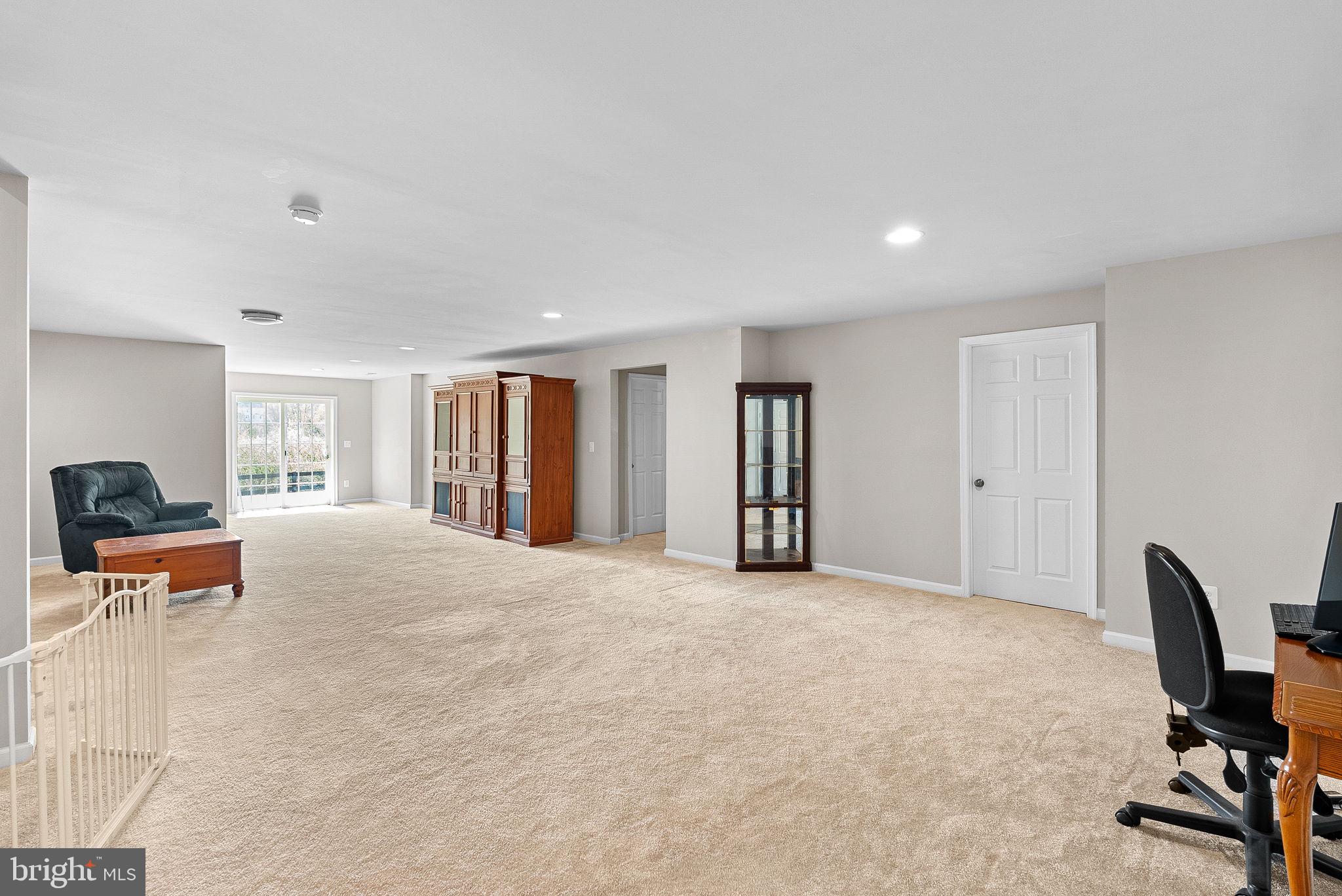 THE BLUFFS AT SLEETER LAKE - Residential