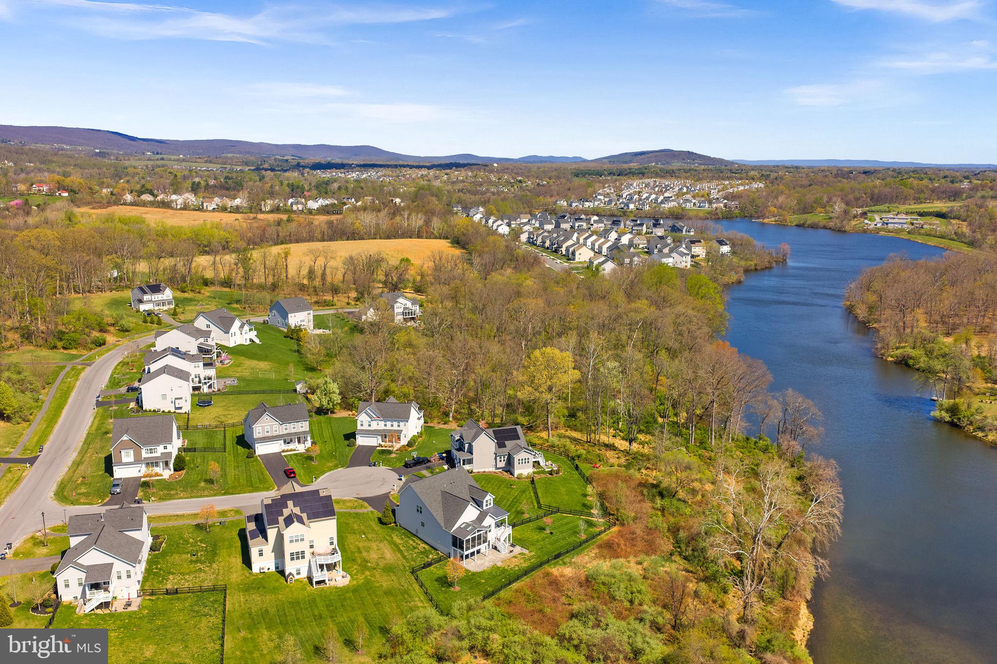 THE BLUFFS AT SLEETER LAKE - Residential