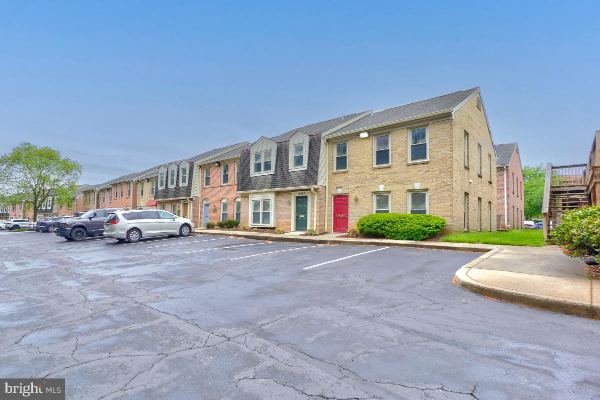 FRANKLIN PARK - Commercial Sale