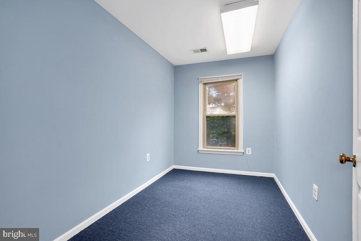 FRANKLIN PARK - Commercial Sale