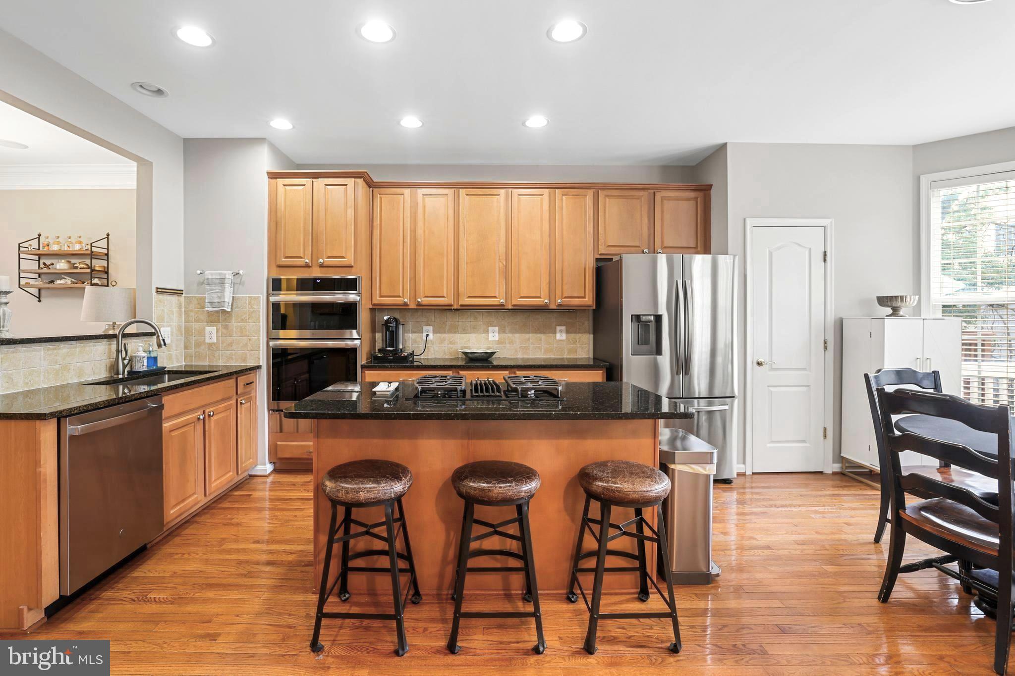 LANSDOWNE ON THE POTOMAC - Residential Lease