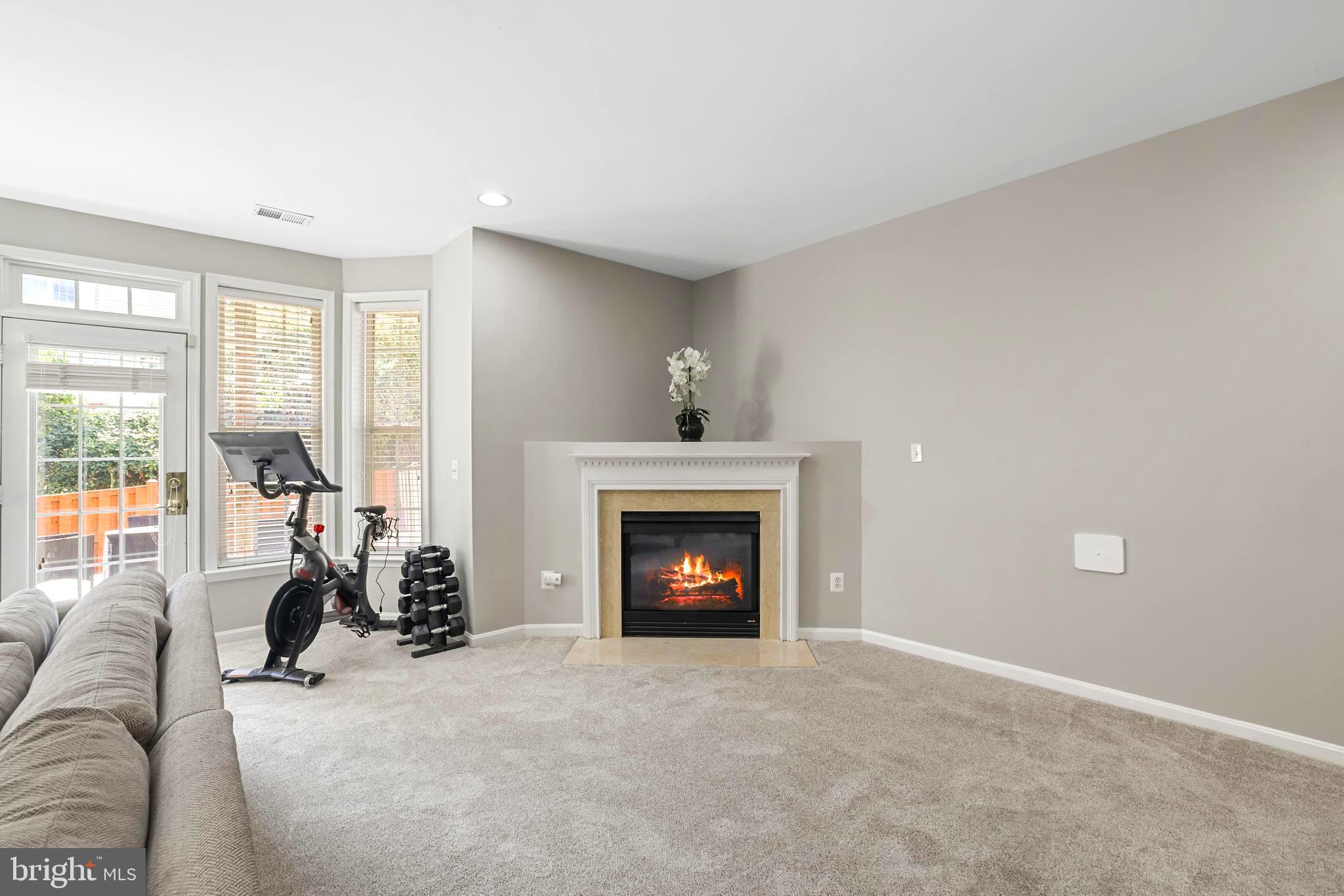 LANSDOWNE ON THE POTOMAC - Residential Lease