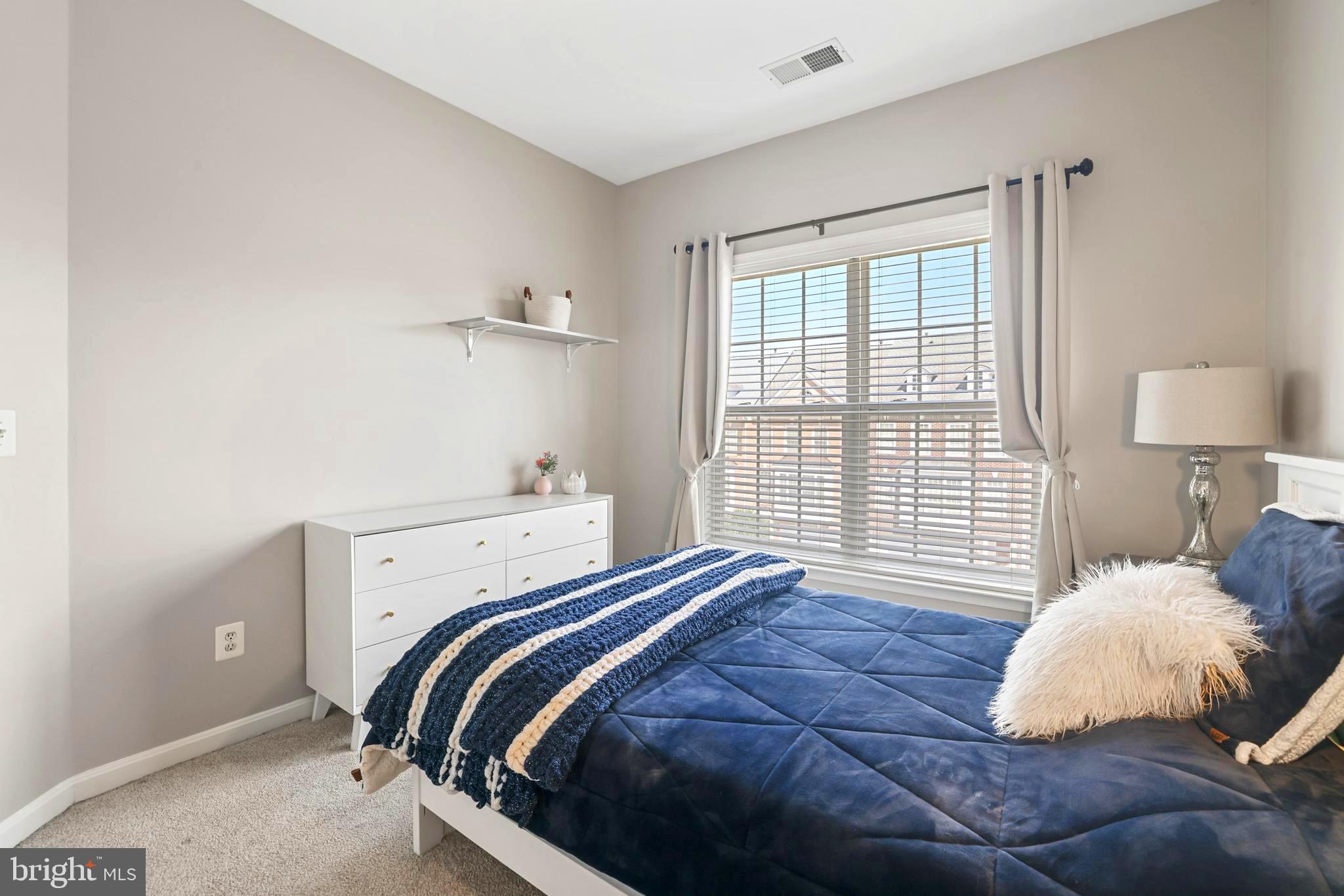 LANSDOWNE ON THE POTOMAC - Residential Lease