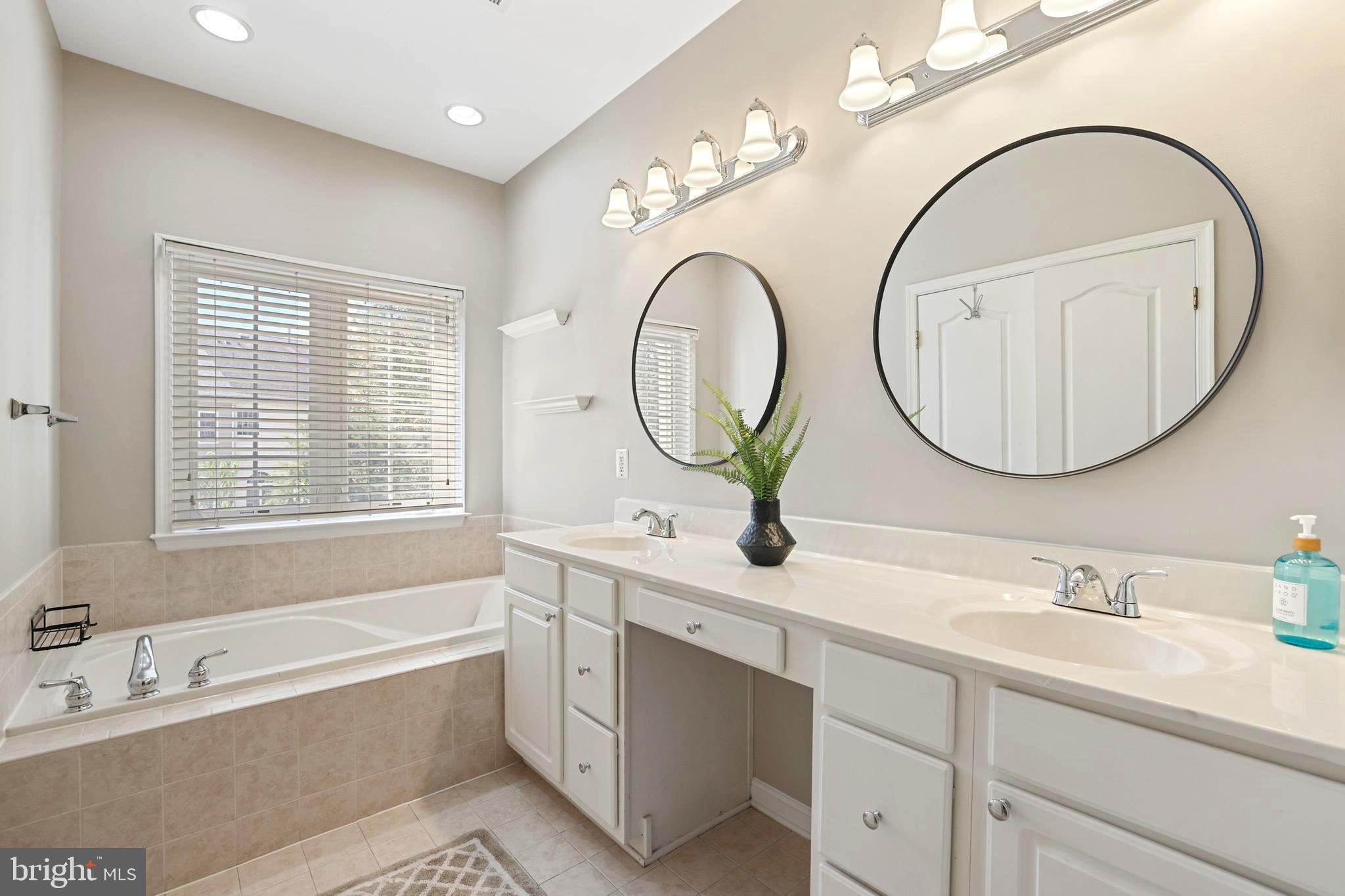 LANSDOWNE ON THE POTOMAC - Residential Lease