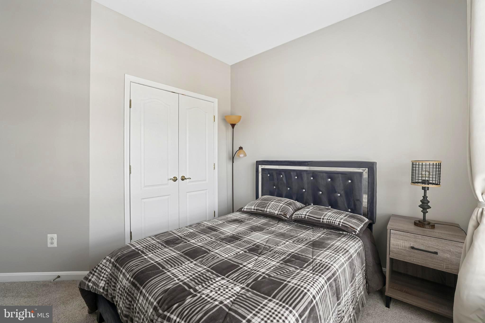 LANSDOWNE ON THE POTOMAC - Residential Lease