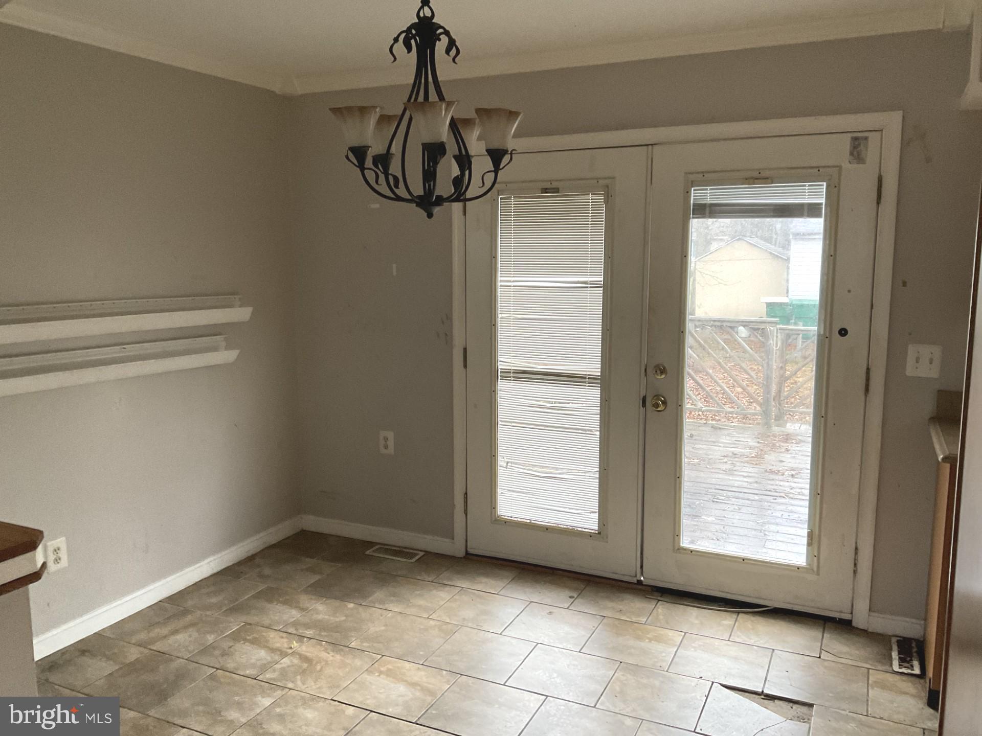 WOODLAND VILLAGE - Residential