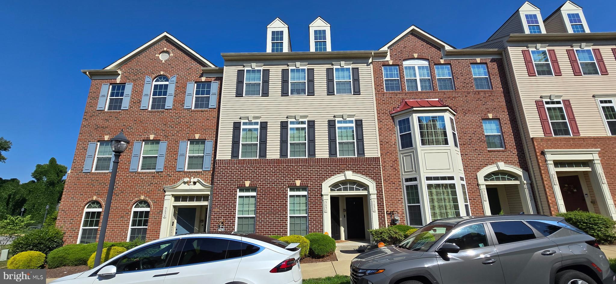 Beautiful Brick-Front Duplex Condo in Gated Community – Prime Location Near National Harbor
Welcome to your future home! This beautifully maintained and freshly painted brick-front duplex condo is nestled in a secure, fenced community in Oxon Hill—just minutes from the Beltway, National Harbor, Tanger Outlets, MGM, Virginia, and Washington, DC.
Step inside to discover a spacious open-concept main level featuring gleaming hardwood floors, a charming bay window in the living/dining area, and a convenient half bath. The upgraded kitchen boasts granite countertops, a breakfast bar, and stainless steel appliances, combining style and functionality for everyday living and entertaining.
Upstairs, the luxurious primary suite offers two walk-in closets and a spacious en-suite bathroom with a soaking tub. Two additional bedrooms share a full hallway bath, perfect for family or guests. A dedicated laundry room includes a new washer and dryer, linen racks, and a utility basin for added convenience.
With its unbeatable location, modern upgrades, and welcoming charm, this beautiful home is a true gem that won’t last long. Schedule your tour today!