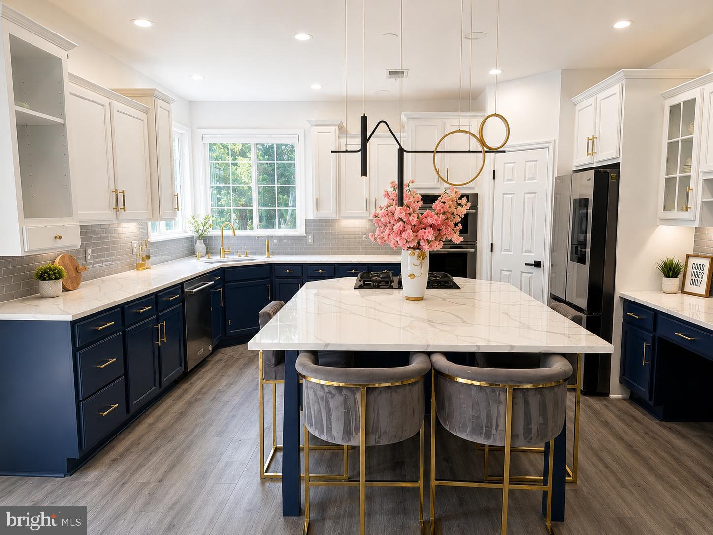 42345 ASTORS BEACHWOOD COURT