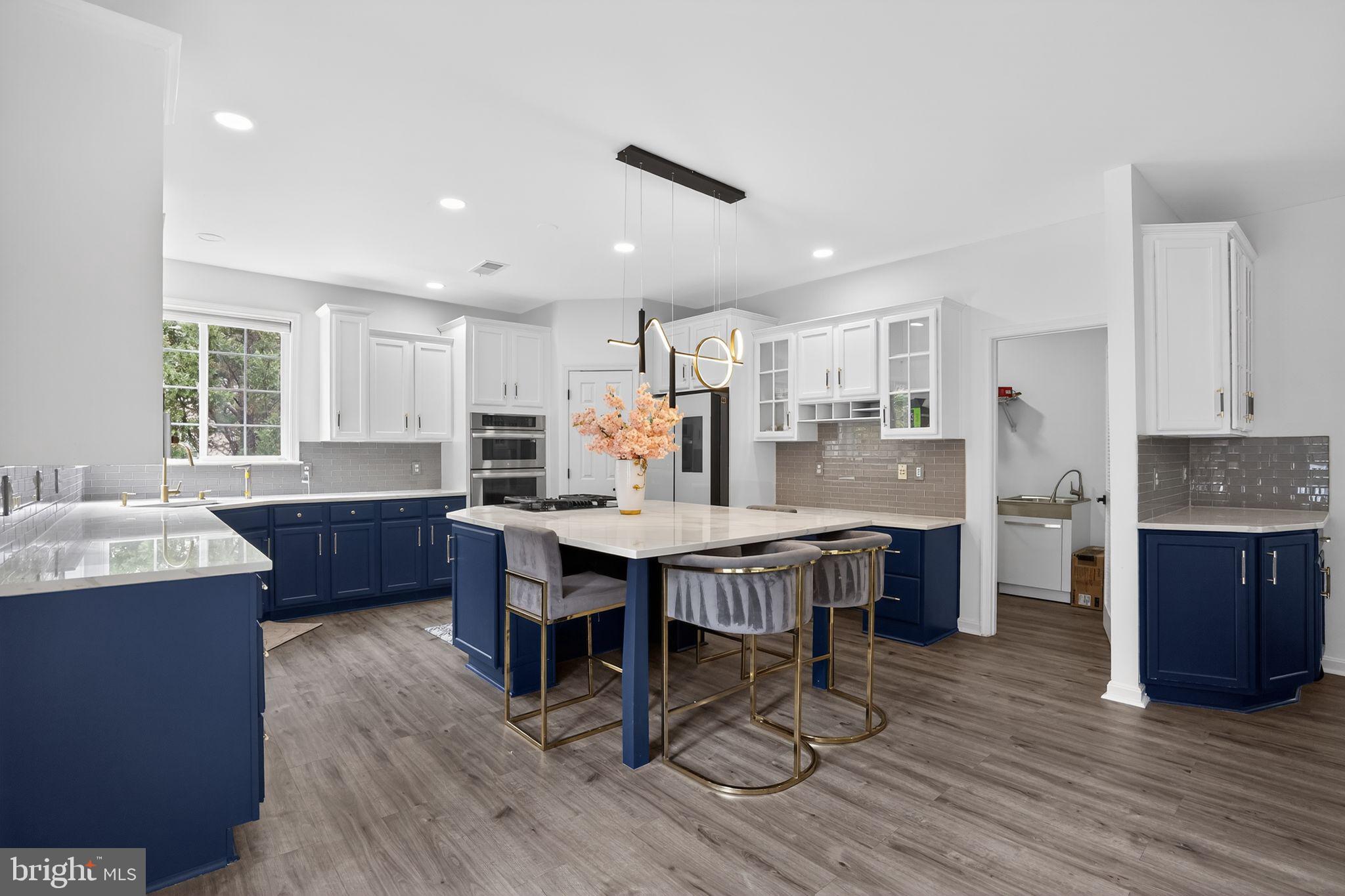 42345 ASTORS BEACHWOOD COURT