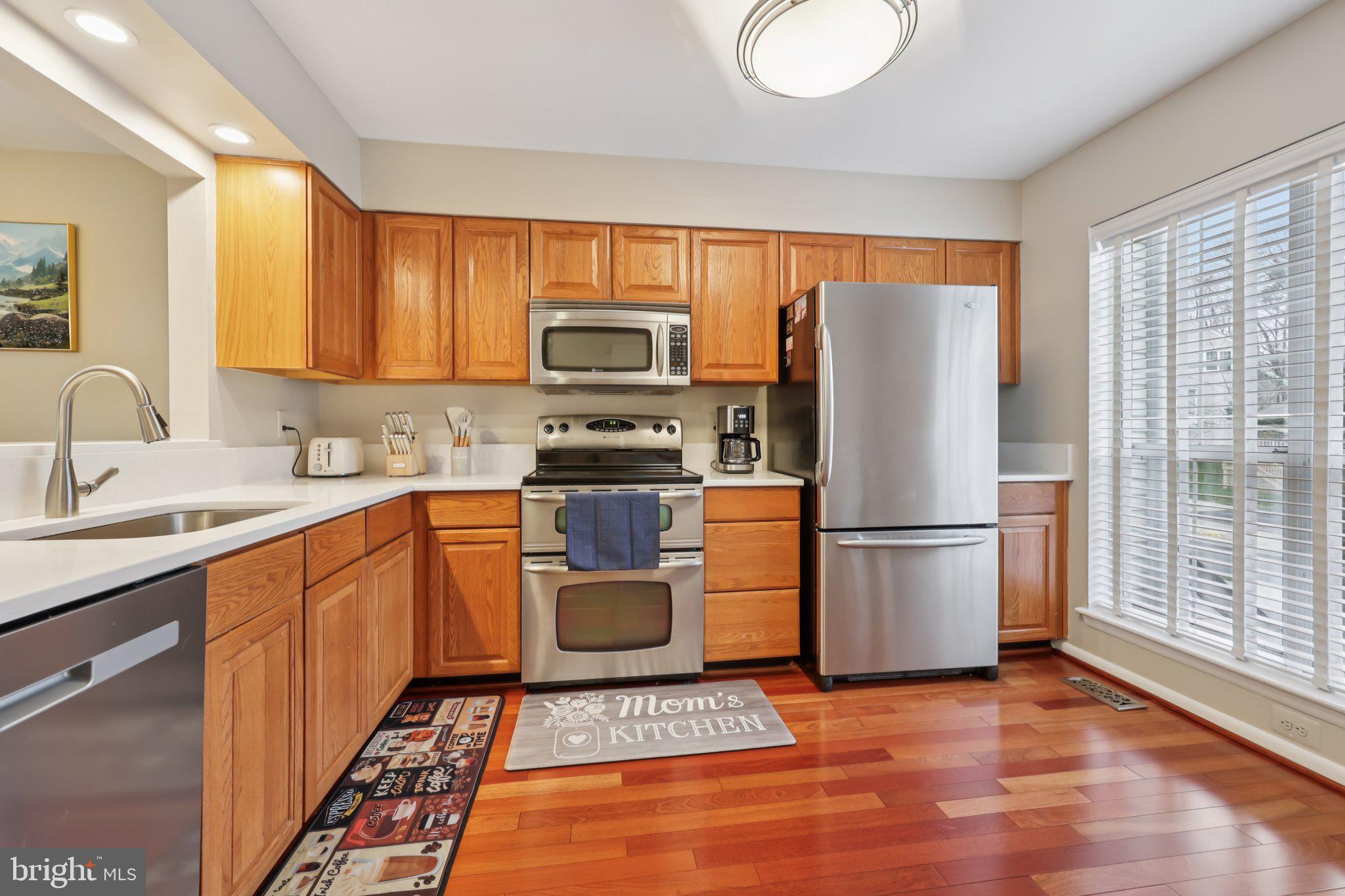 SOUTHERN OAKS - Residential