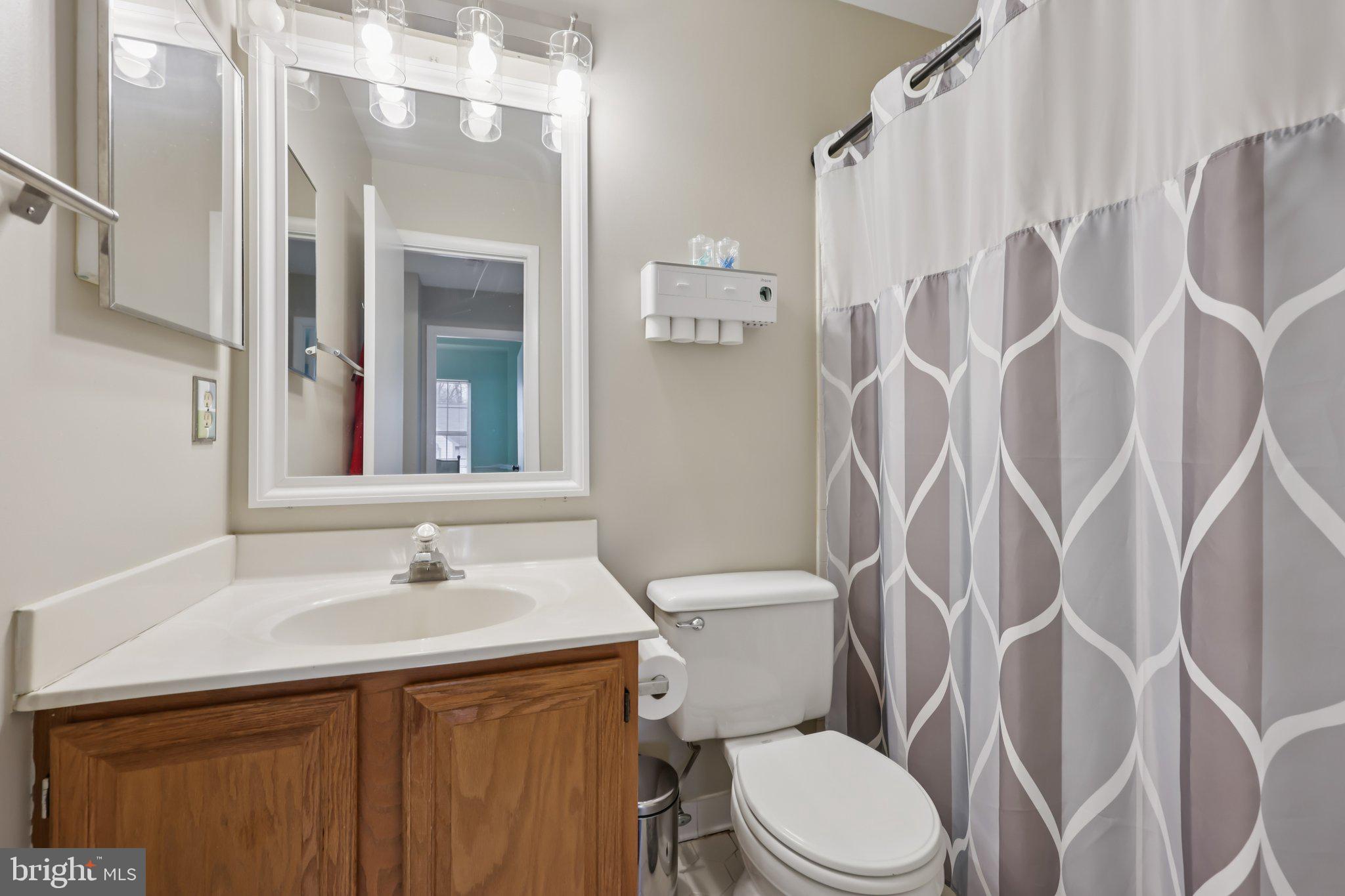 SOUTHERN OAKS - Residential