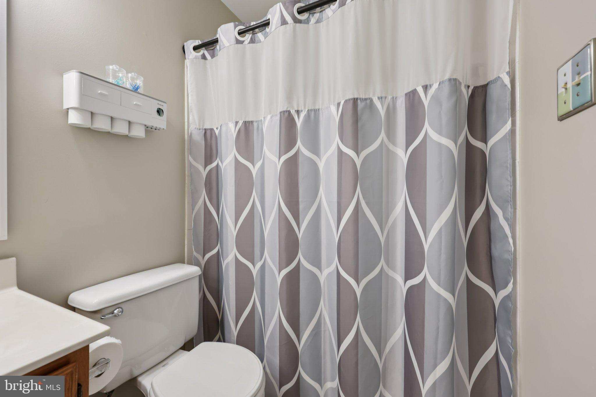 SOUTHERN OAKS - Residential