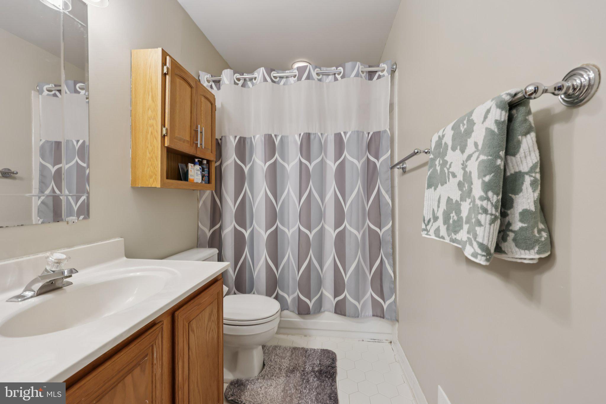 SOUTHERN OAKS - Residential