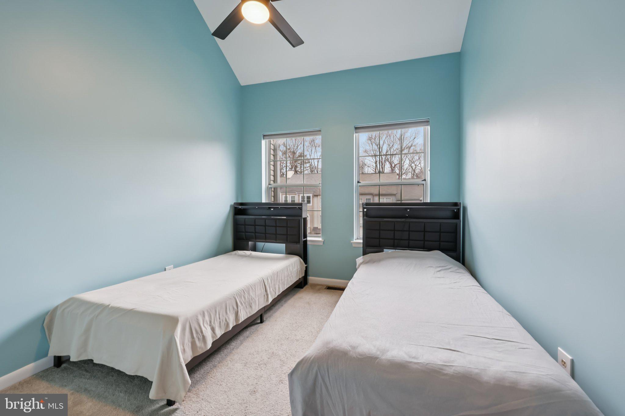 SOUTHERN OAKS - Residential