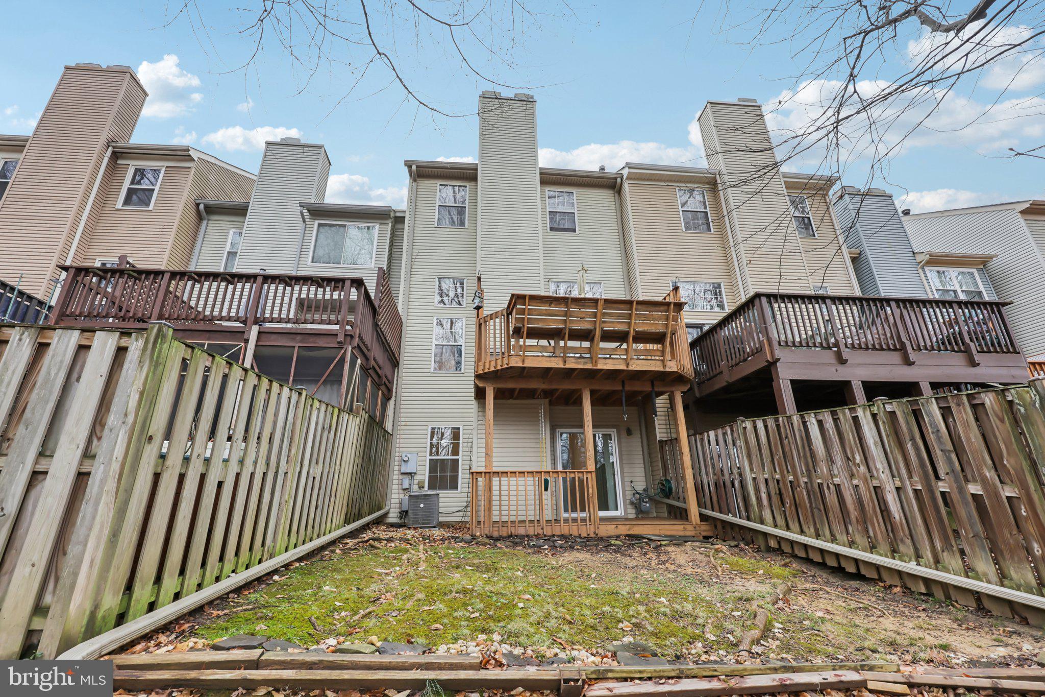 SOUTHERN OAKS - Residential