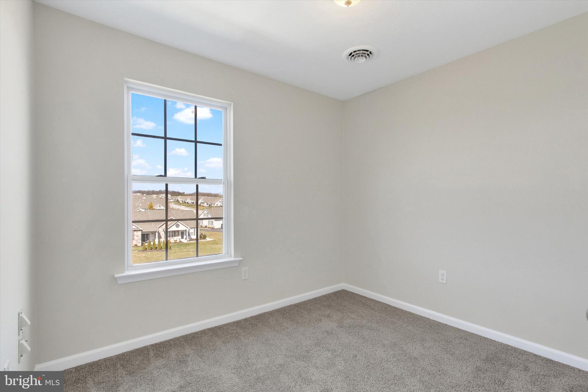 JACKSON HEIGHTS - Residential