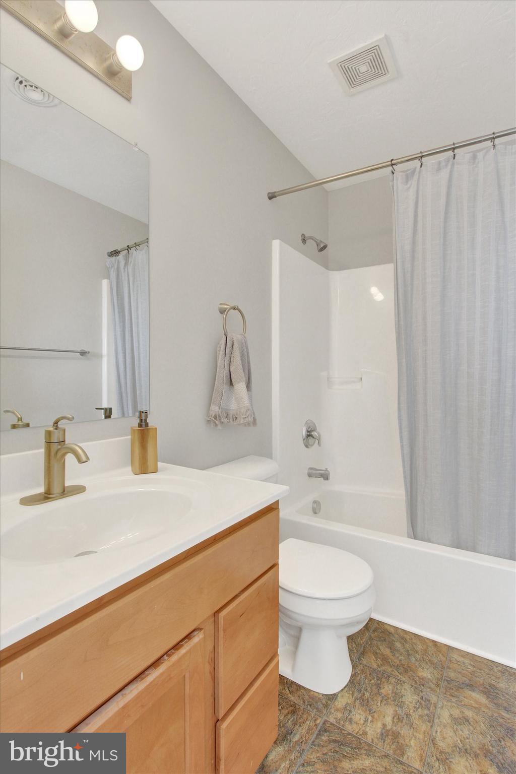 JACKSON HEIGHTS - Residential