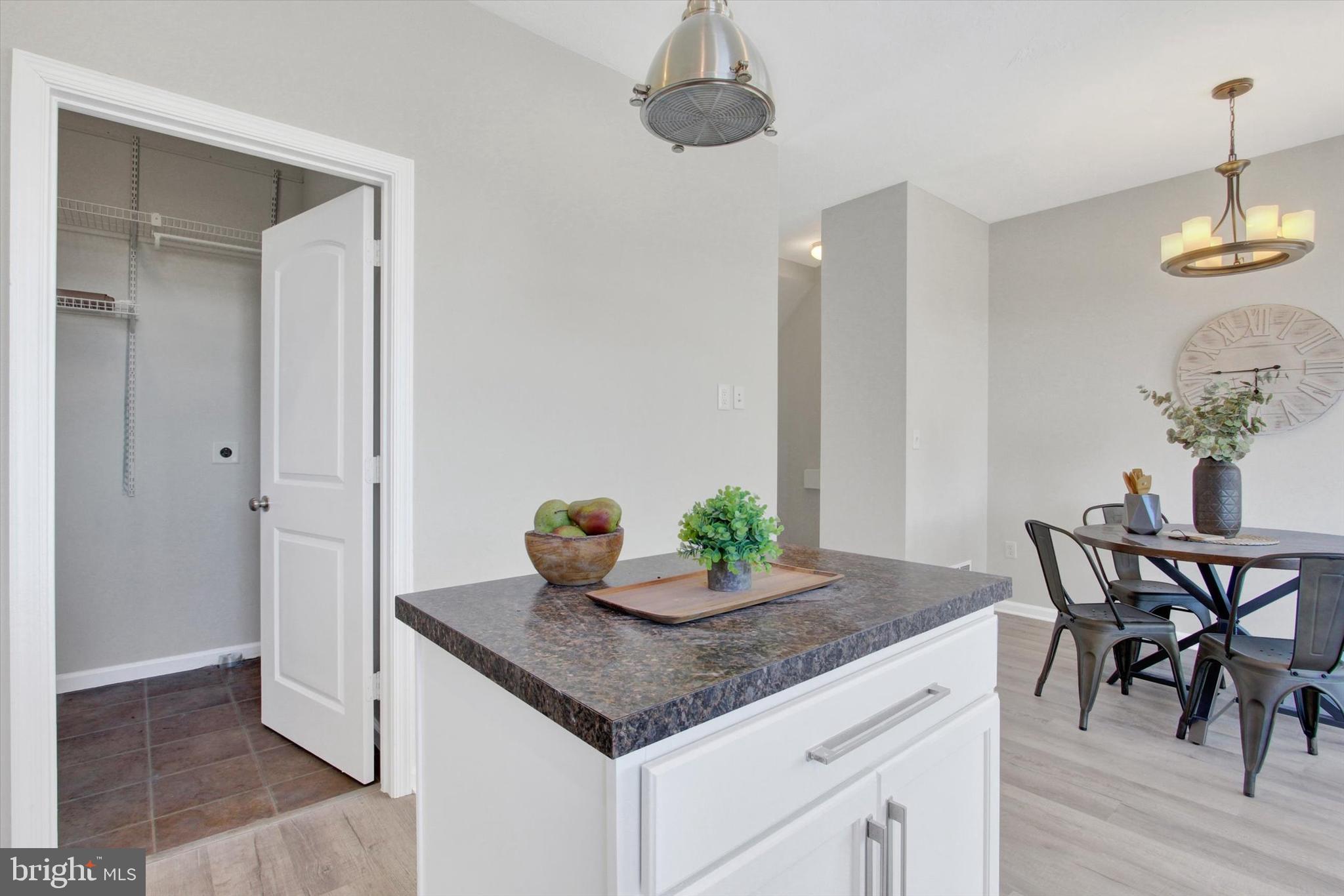 JACKSON HEIGHTS - Residential