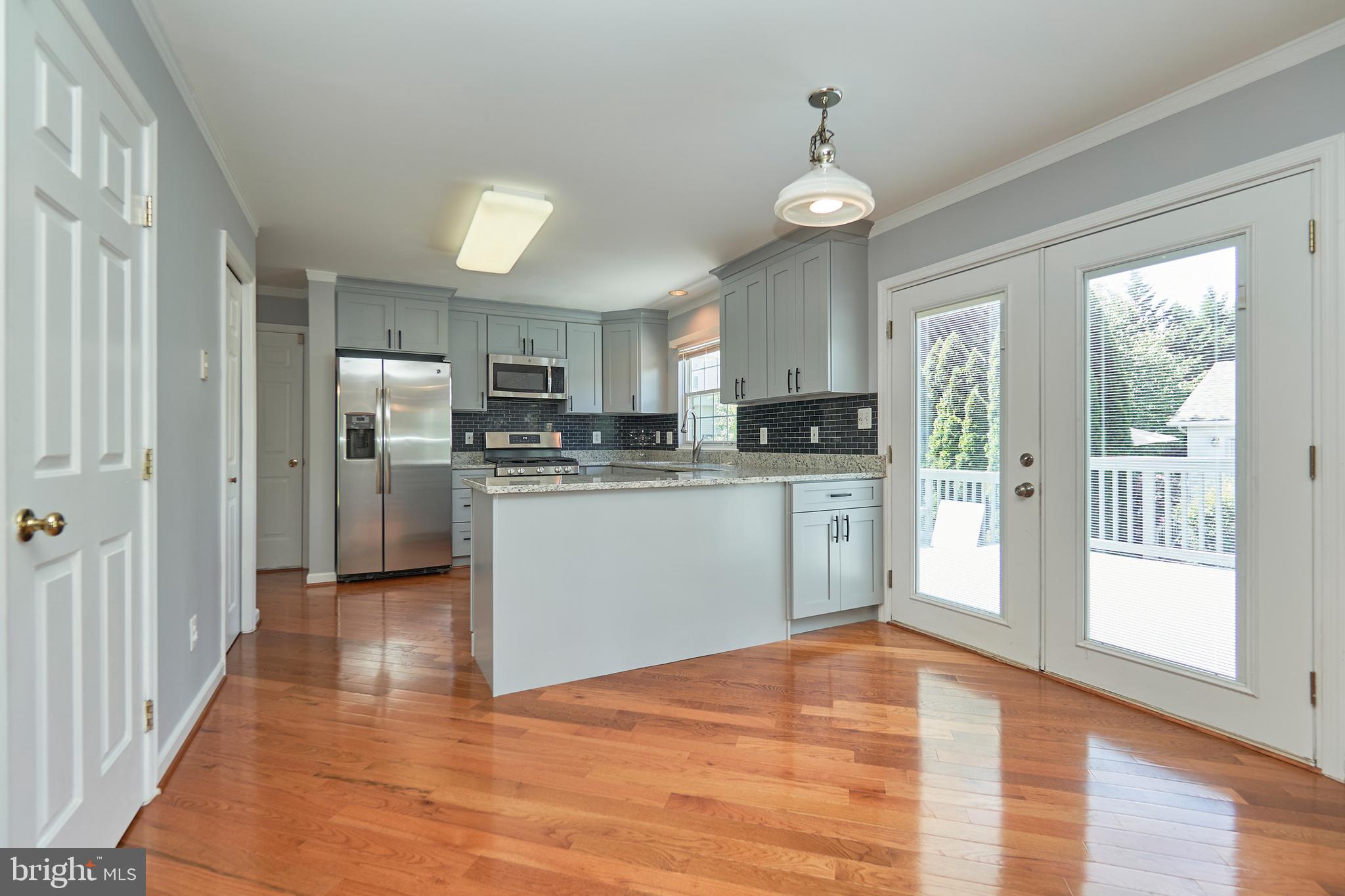 ASHBURN VILLAGE - Residential Lease