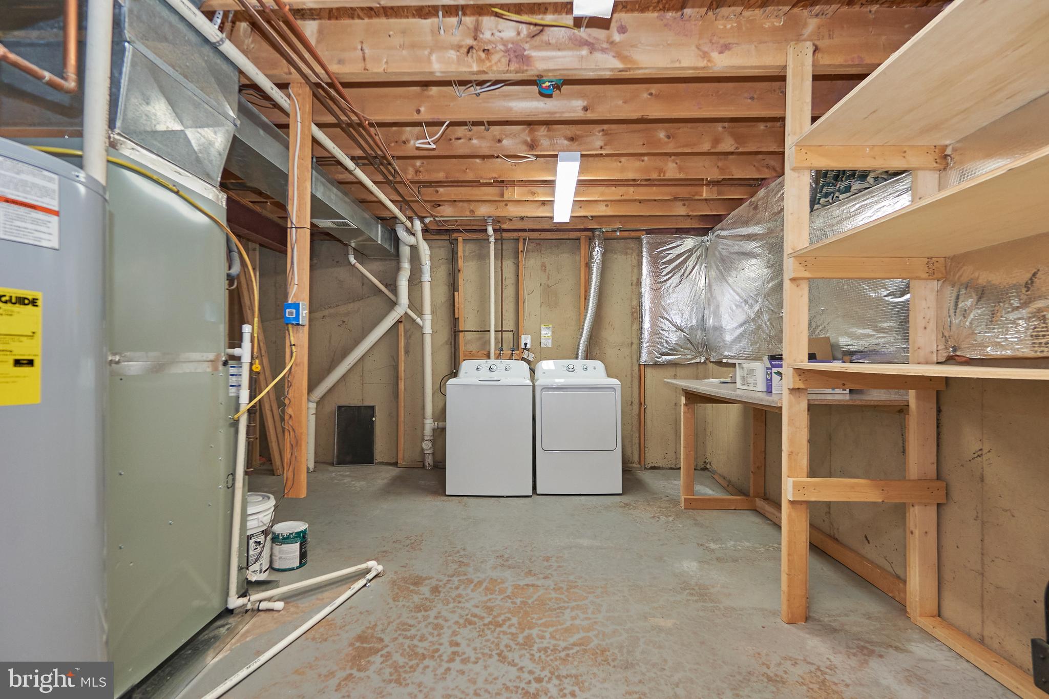 ASHBURN VILLAGE - Residential Lease