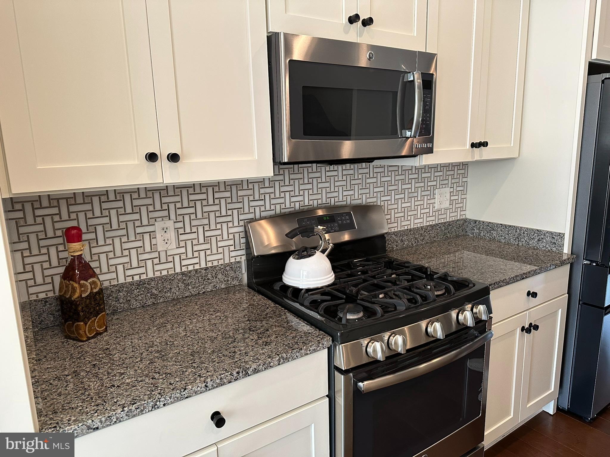 BUCKINGHAM COMMONS - Residential