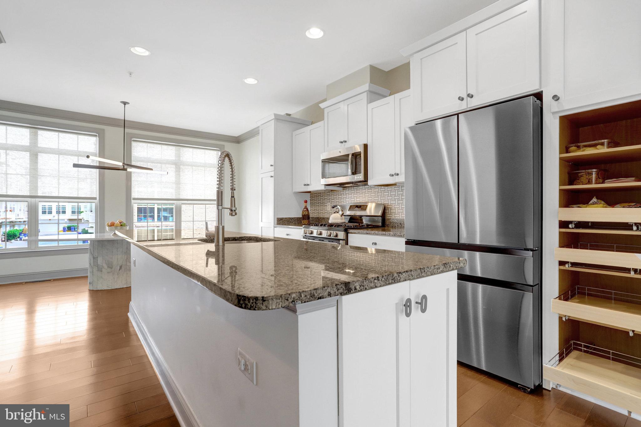 BUCKINGHAM COMMONS - Residential