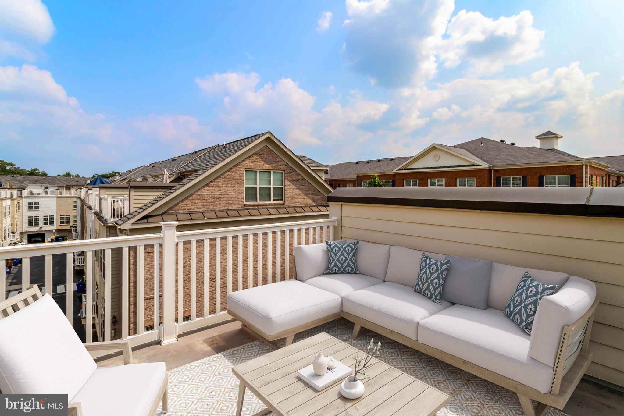 BUCKINGHAM COMMONS - Residential