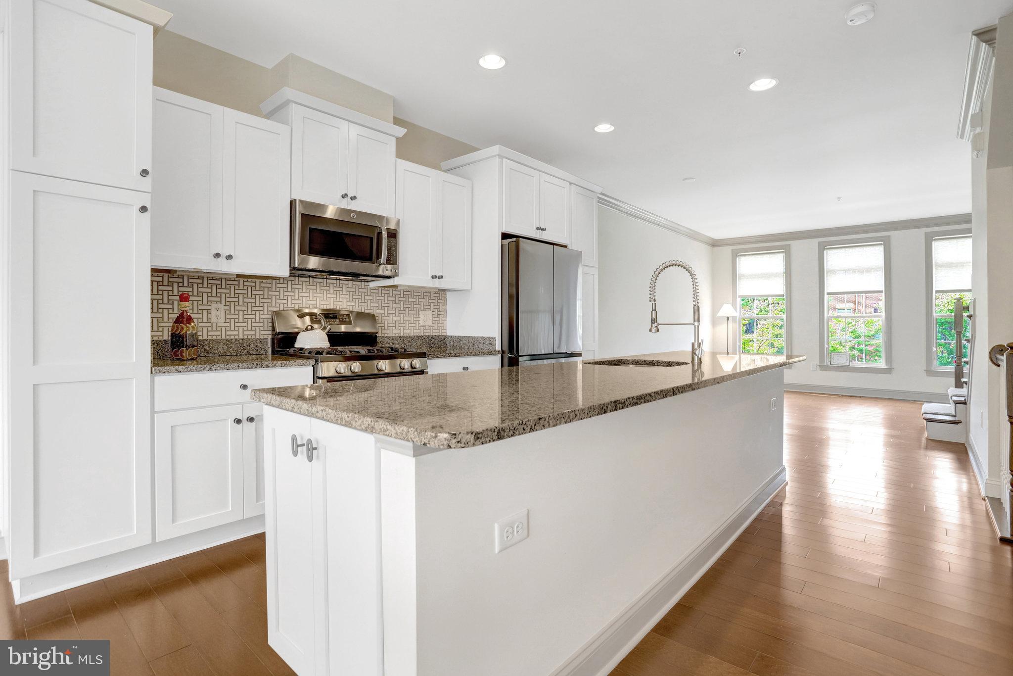 BUCKINGHAM COMMONS - Residential