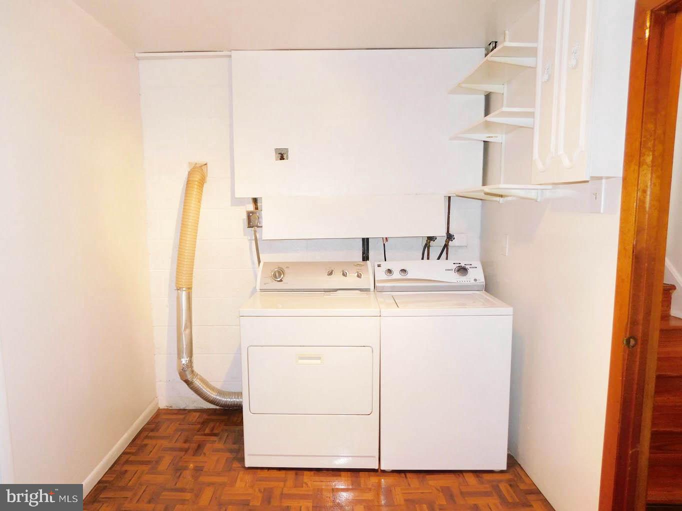 VIRGINIA SQUARE - Residential Lease